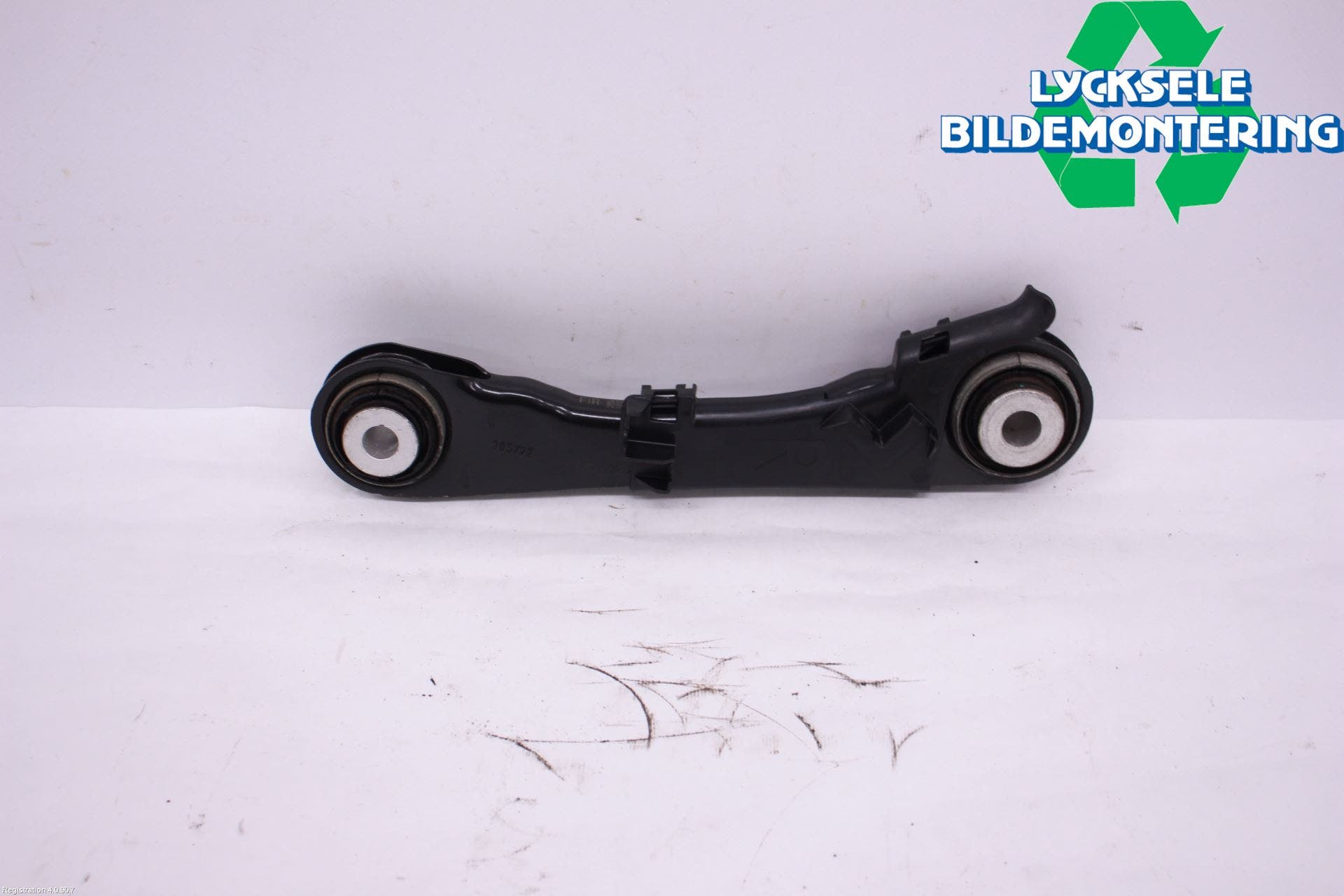 BMW 5 G30/G31/F90 17-23 Bärarm Bak Höger