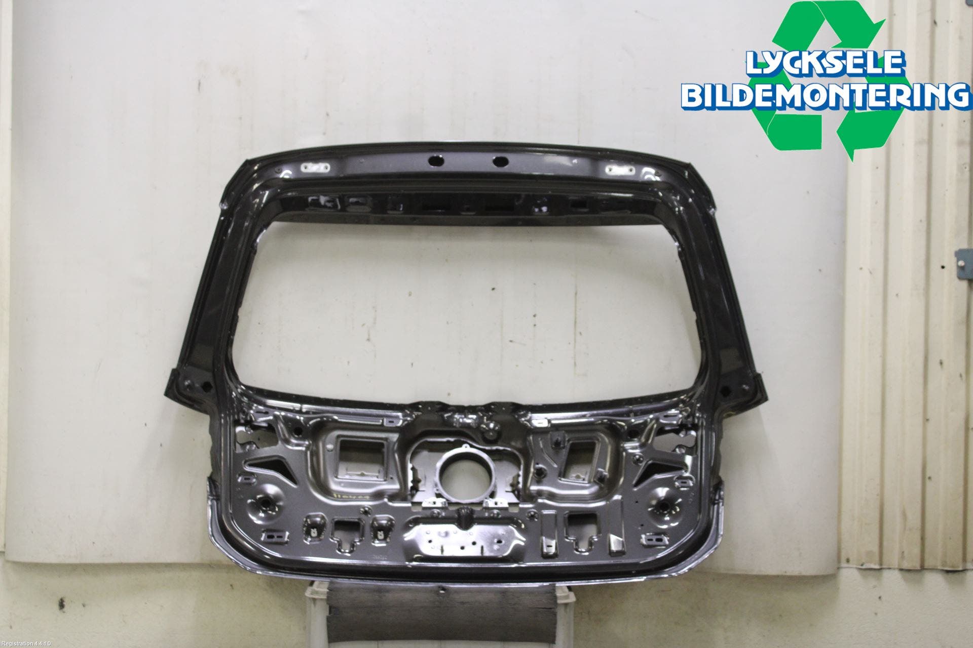 Volkswagen VW PASSAT 15-19 Baklucka Kombi