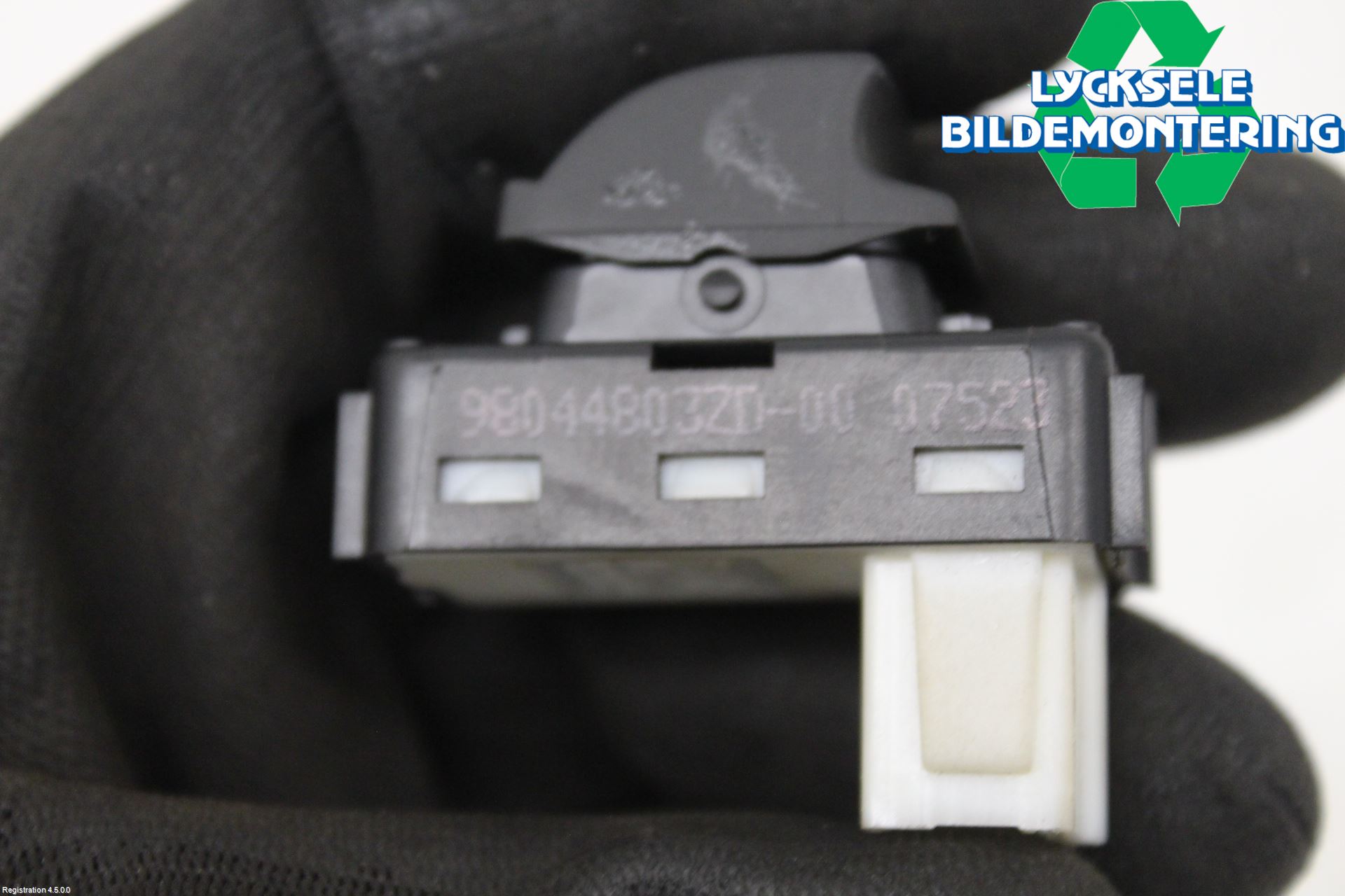 Peugeot 208/E-208 20- Strömställare Elhiss