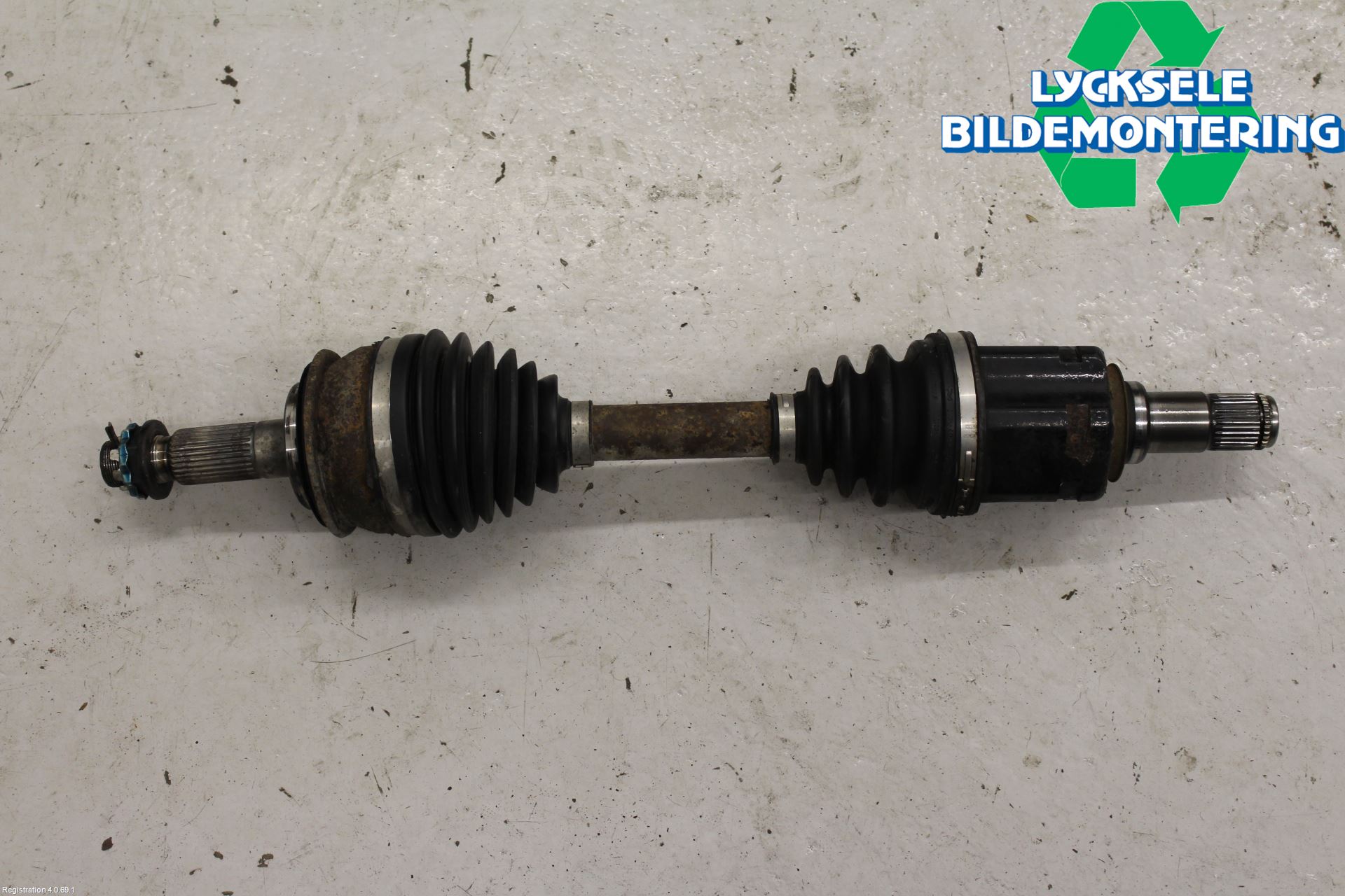 Toyota HILUX 05-16 Drivaxel Fram Höger