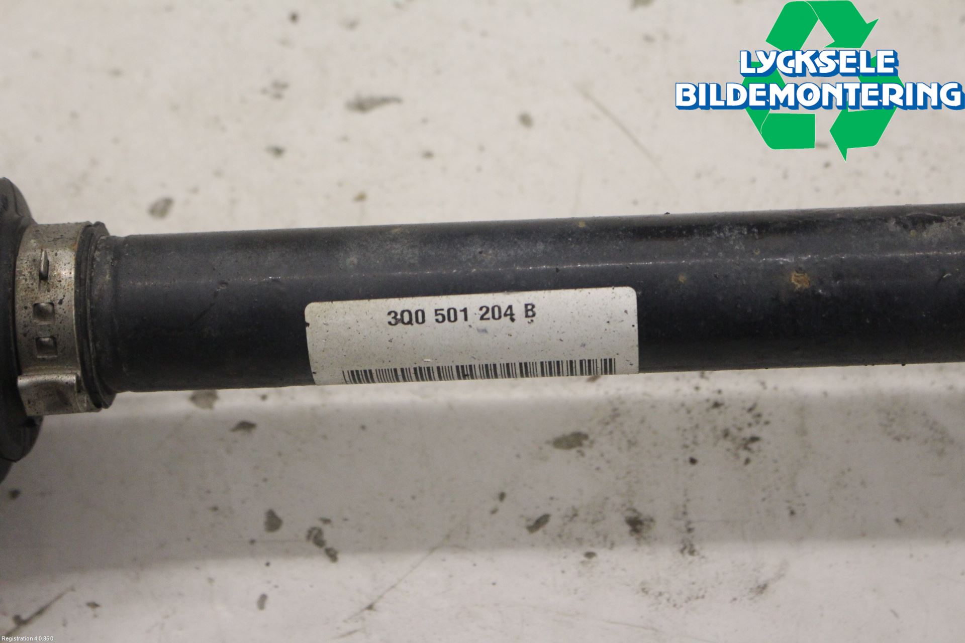 Skoda SUPERB 16-24 Drivaxel Bak Höger