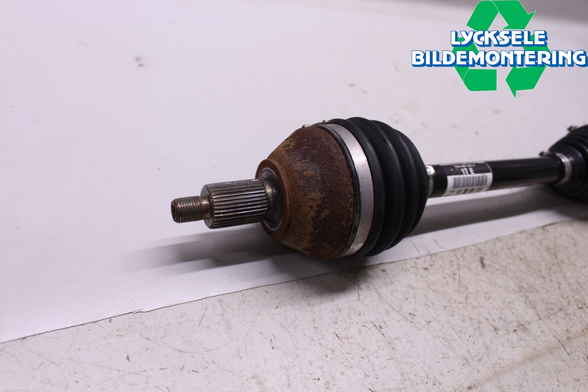 Skoda FABIA 15-21 Drivaxel Fram Vänster