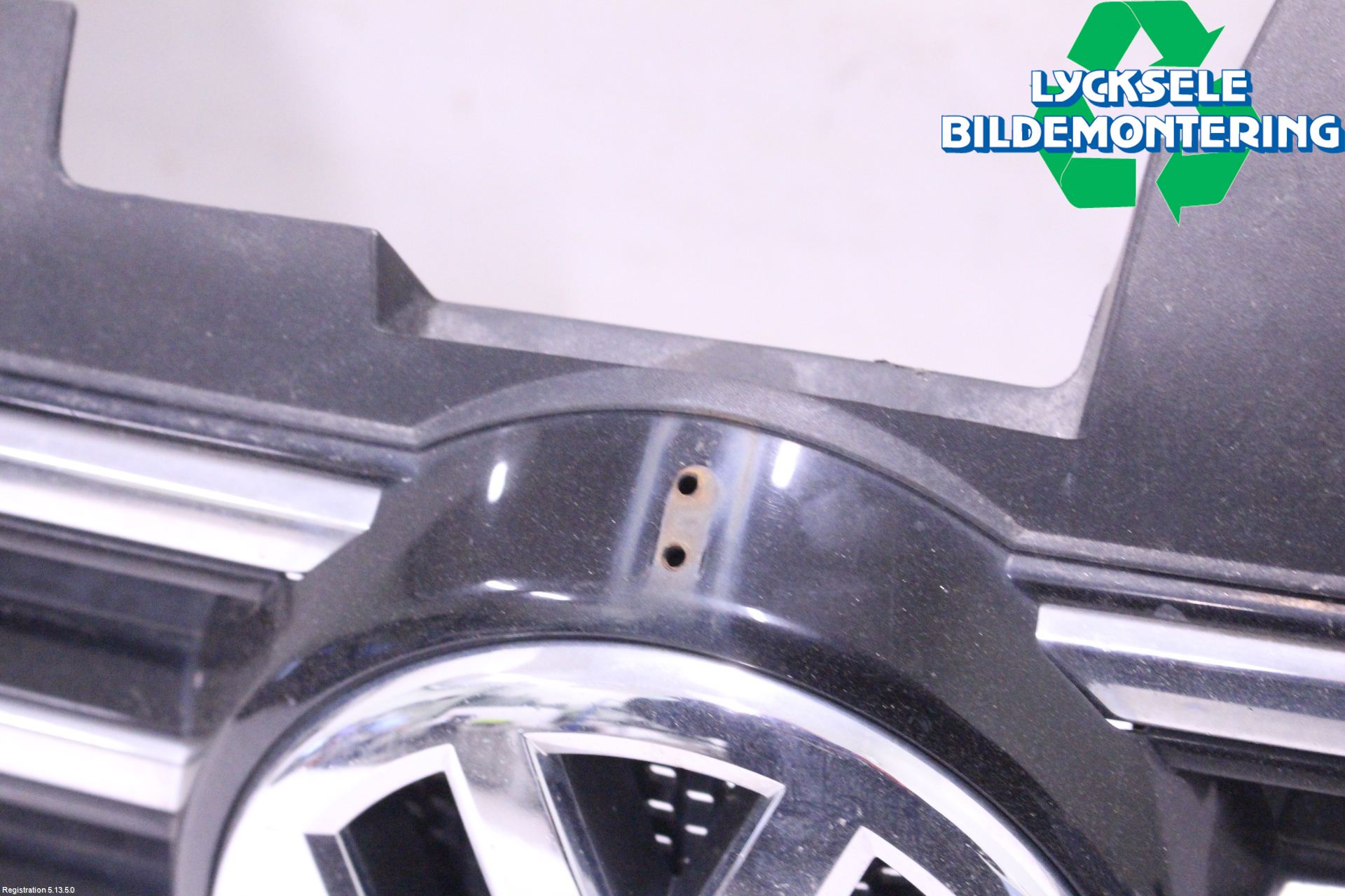 Volkswagen VW PASSAT 11-14 Grill Komp