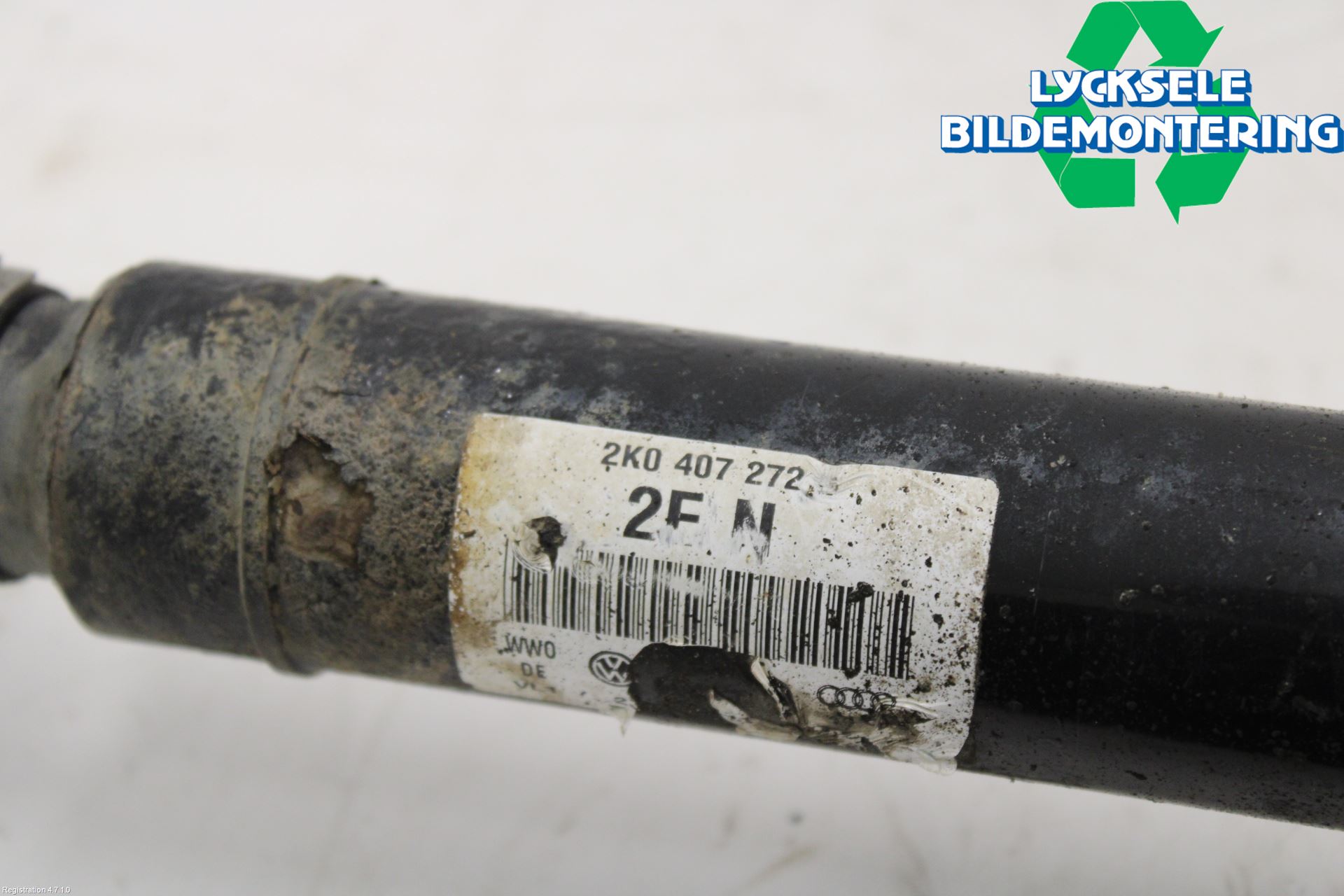 Volkswagen VW CADDY 11-15 Drivaxel Fram Höger