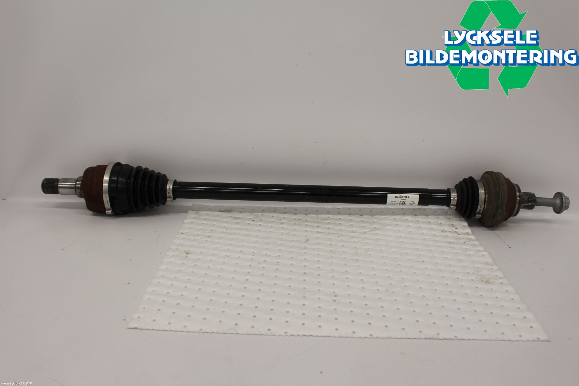 Volkswagen VW ID.4 21- Drivaxel Bak Höger