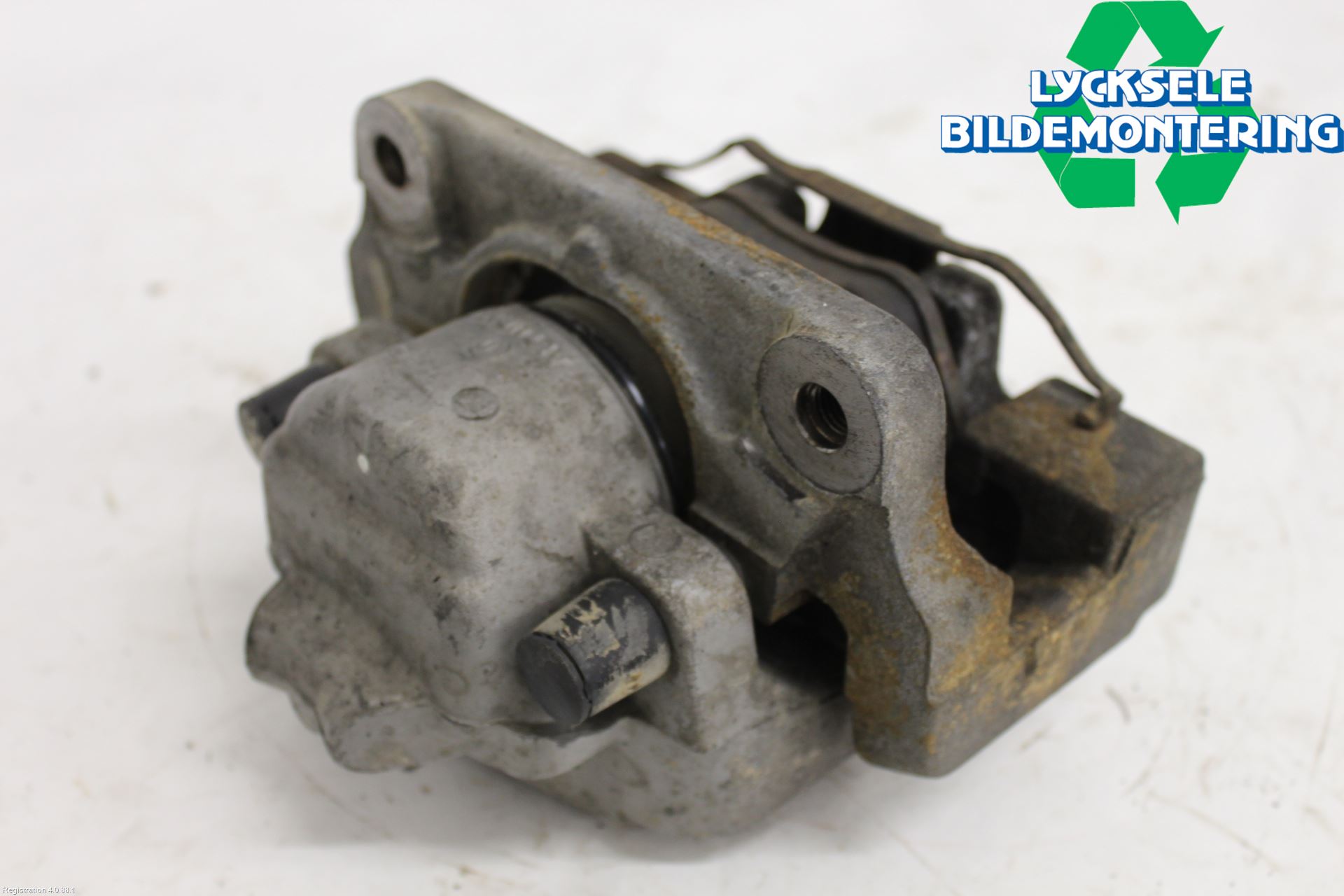 BMW 5 F10/F11/F18 09-17 Bromsok Fram Vänster