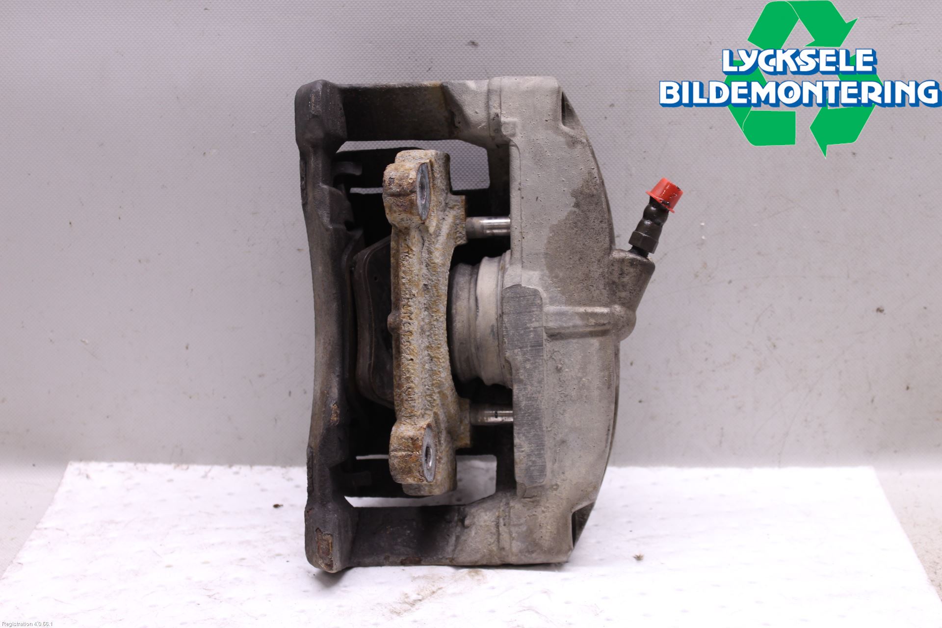 Volvo XC70 14-16 Bromsok Fram Vänster