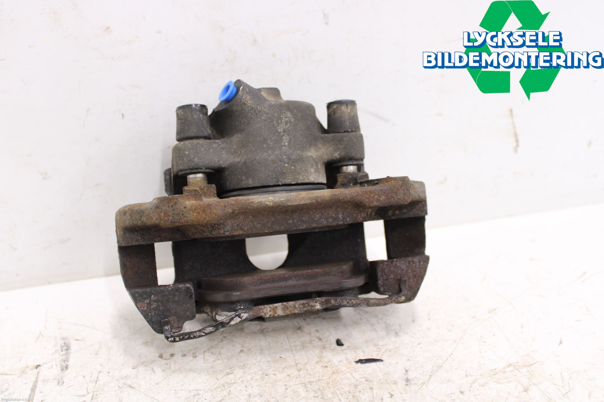 BMW 3 E36      91-00 Bromsok Fram Höger