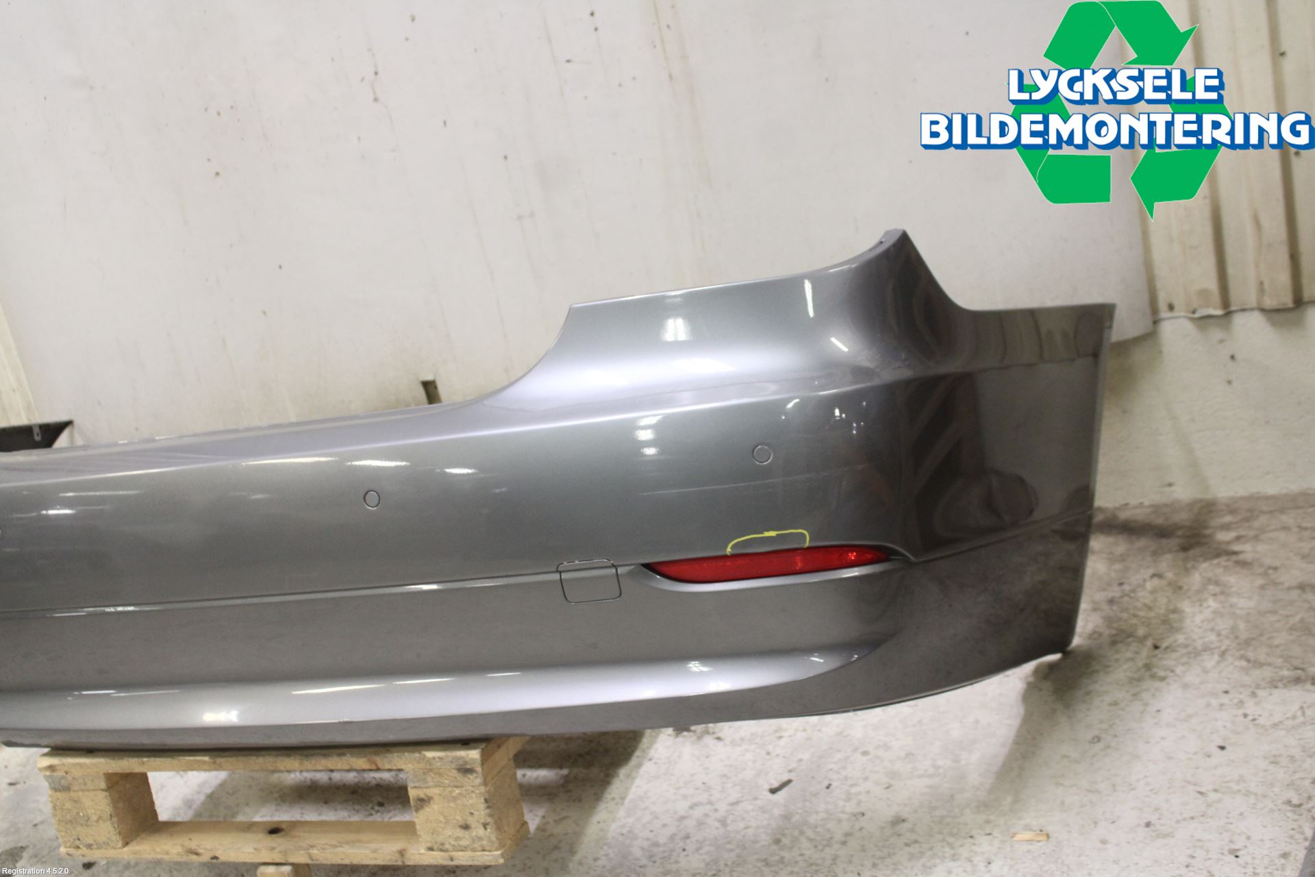 BMW 5 E60/61 Sed/Tou 02-10 Stötfångarbeklädnad Bak