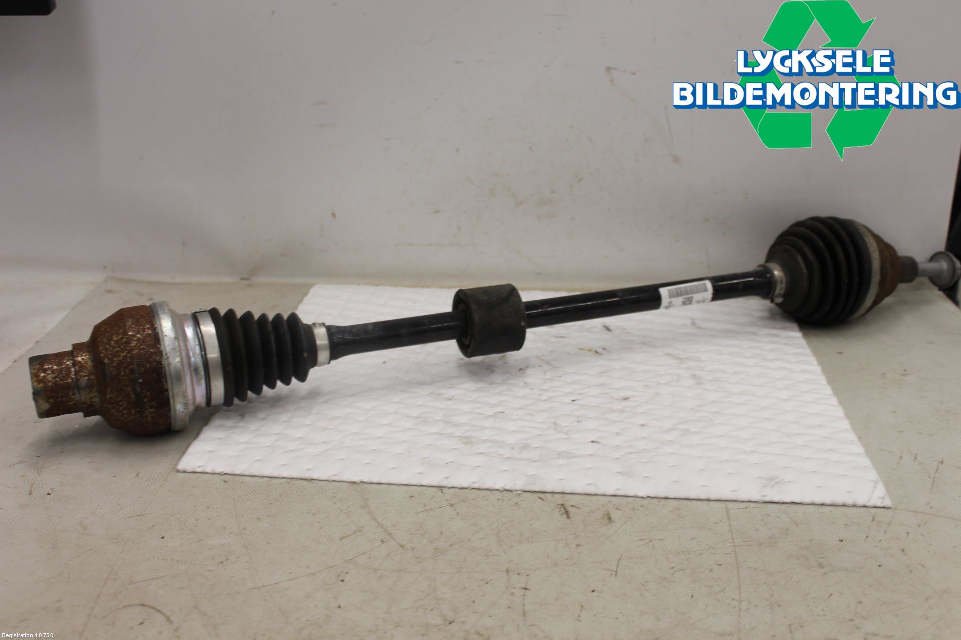 Audi A3/S3 8V 13-20 Drivaxel Fram Höger