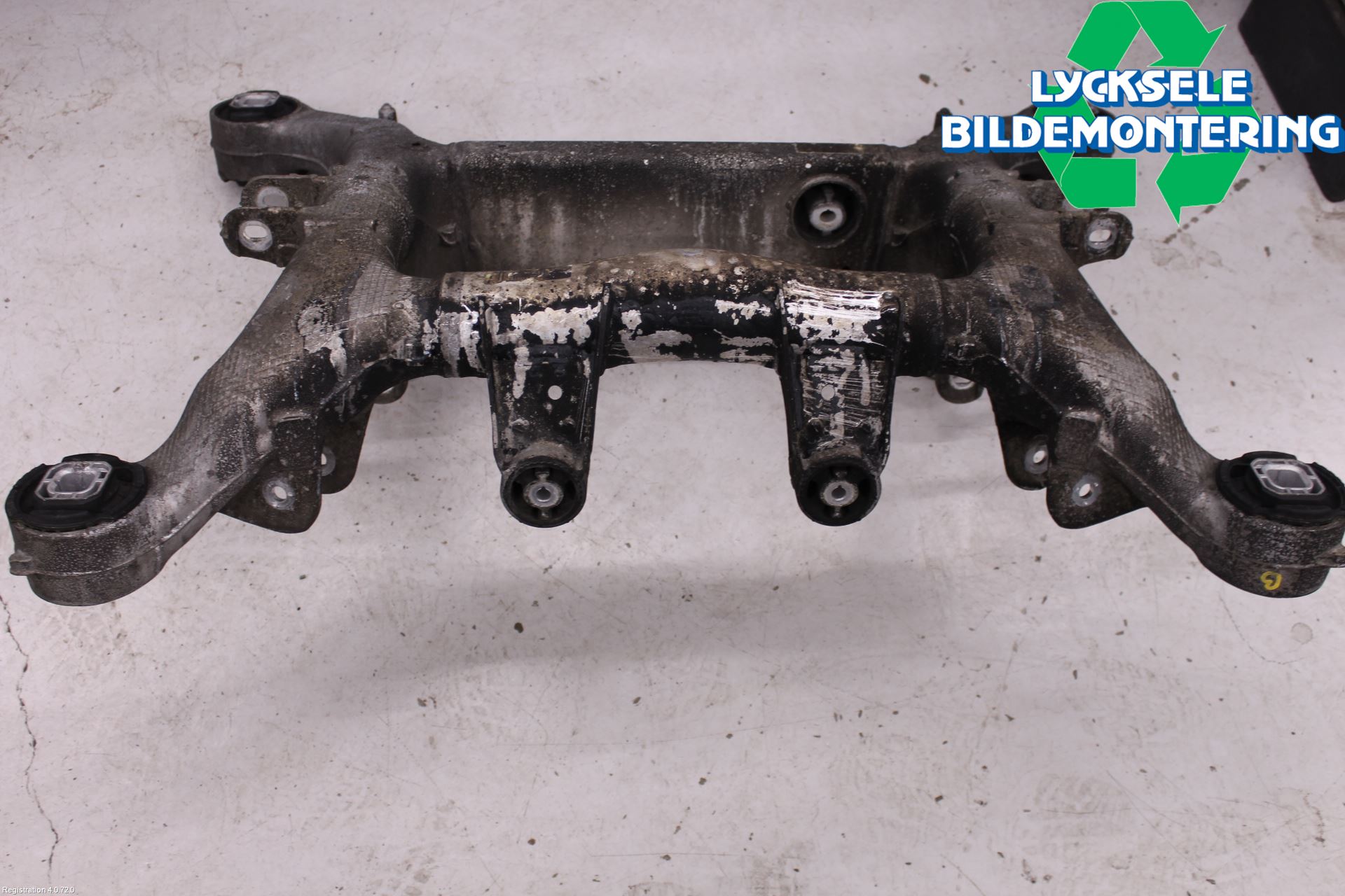 BMW 5 F10/F11/F18 09-17 Bakaxelbalk