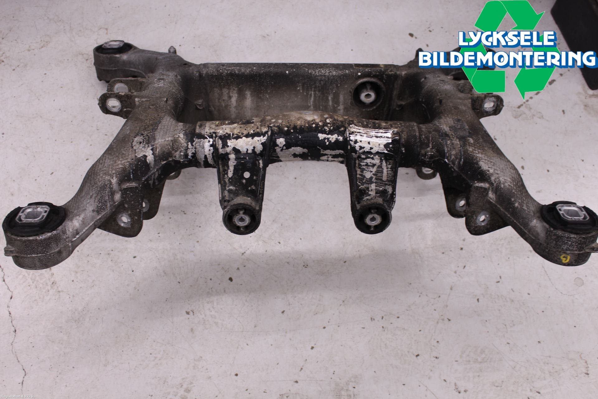 BMW 5 F10/F11/F18 09-17 Bakaxelbalk