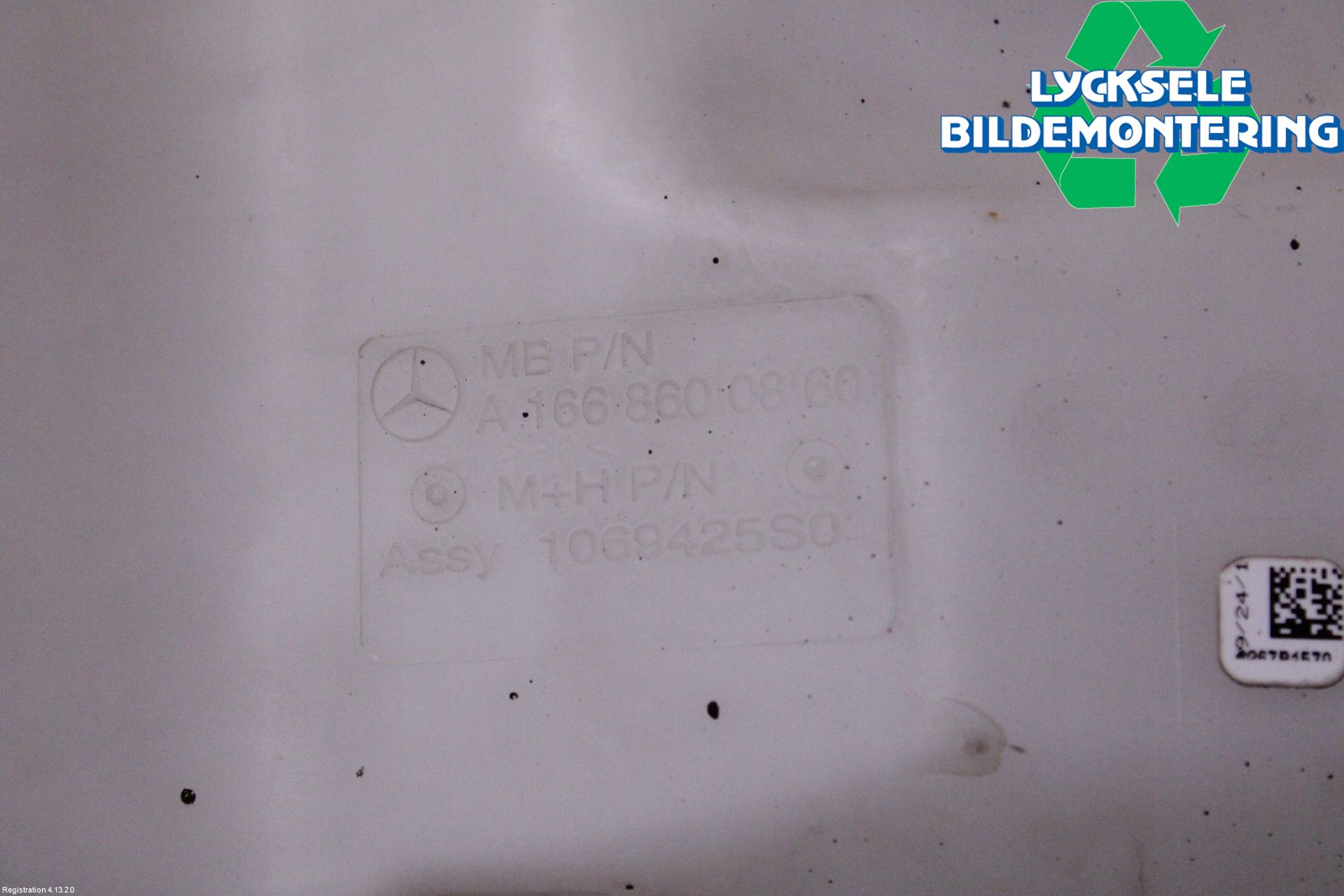 Mercedes-Benz MB ML/GLE-KLASS (W166) 12-18 Spolartank Vindruta-Strål
