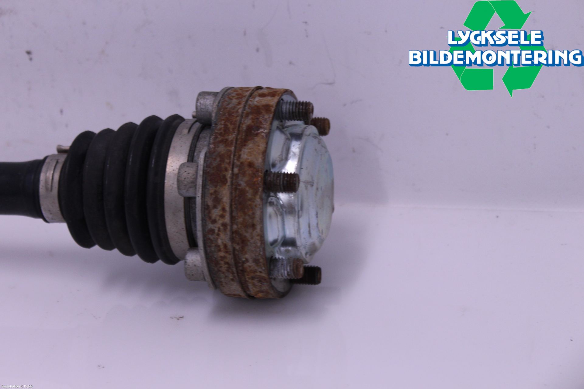 Volkswagen VW TRANSP/CARAVELLE (T6) 16-22 Drivaxel Bak Höger