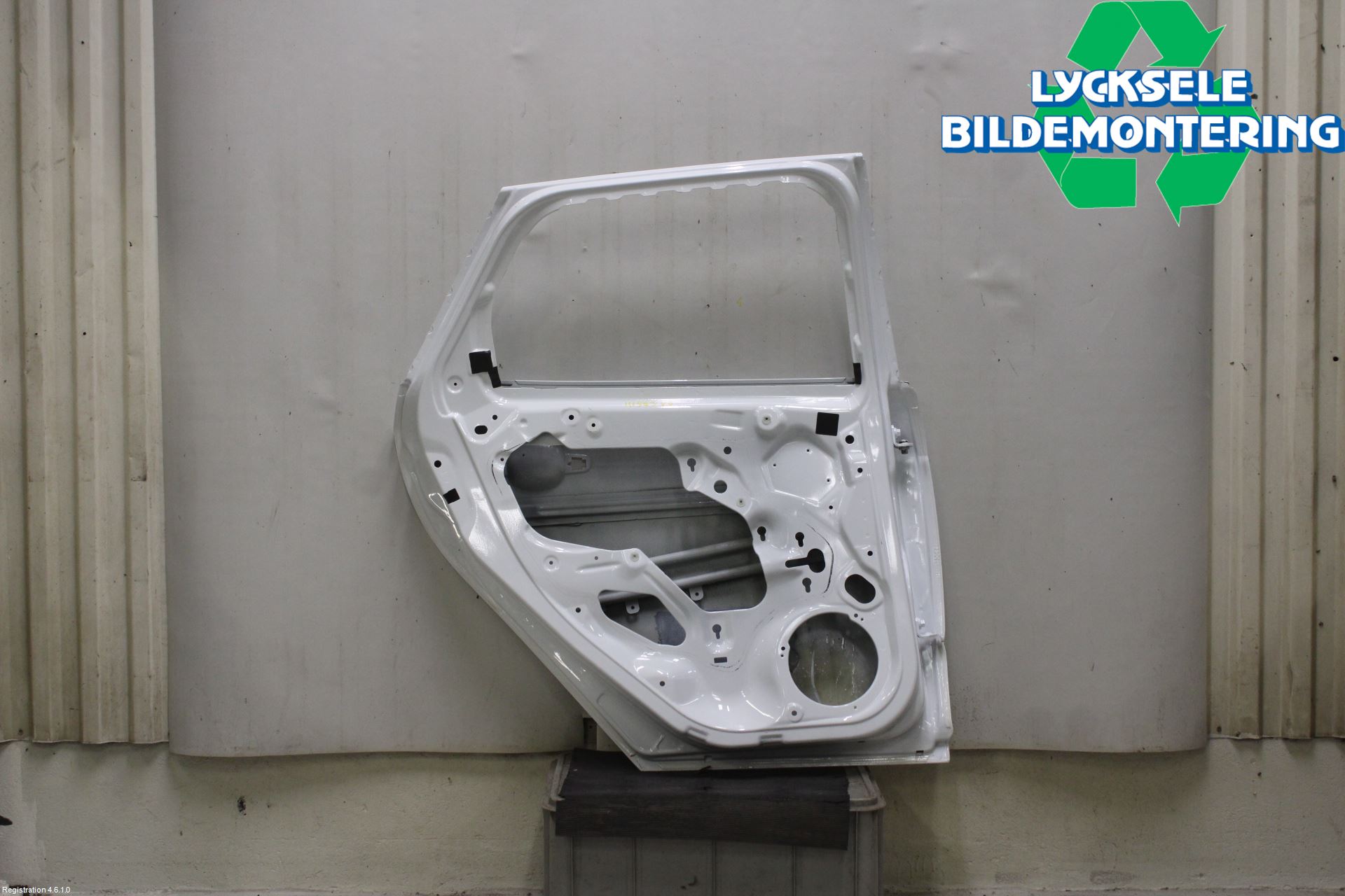 Ford FOCUS 15-18 Dörr Bak Vänster