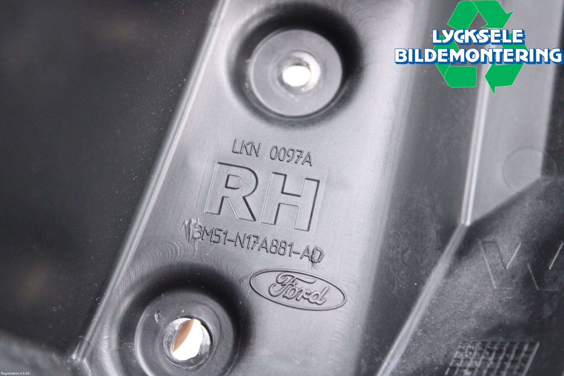 Ford FOCUS 15-18 Stötfångarfäste Bak Hö