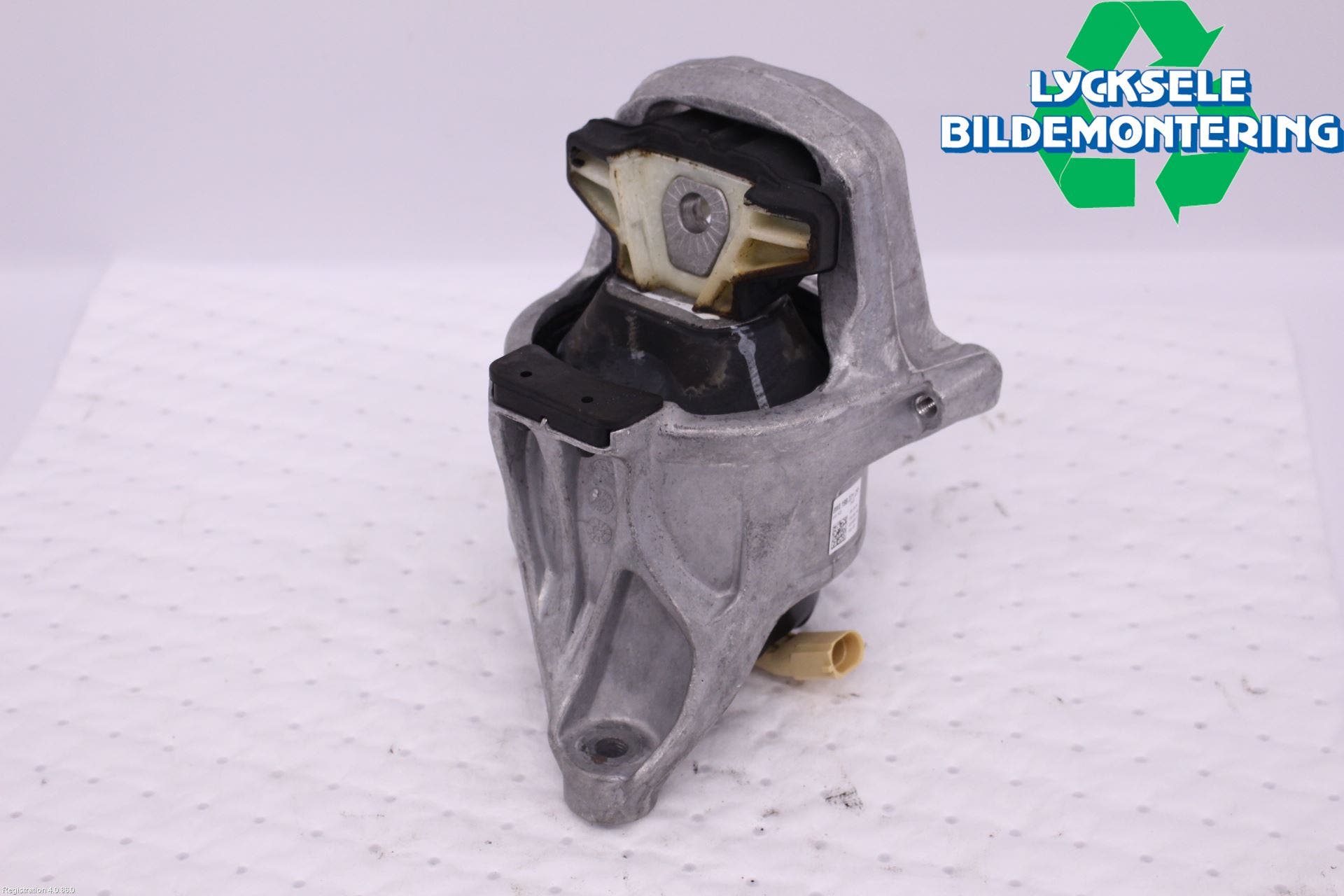 Audi A4/S4 B9 20- Motorkudde