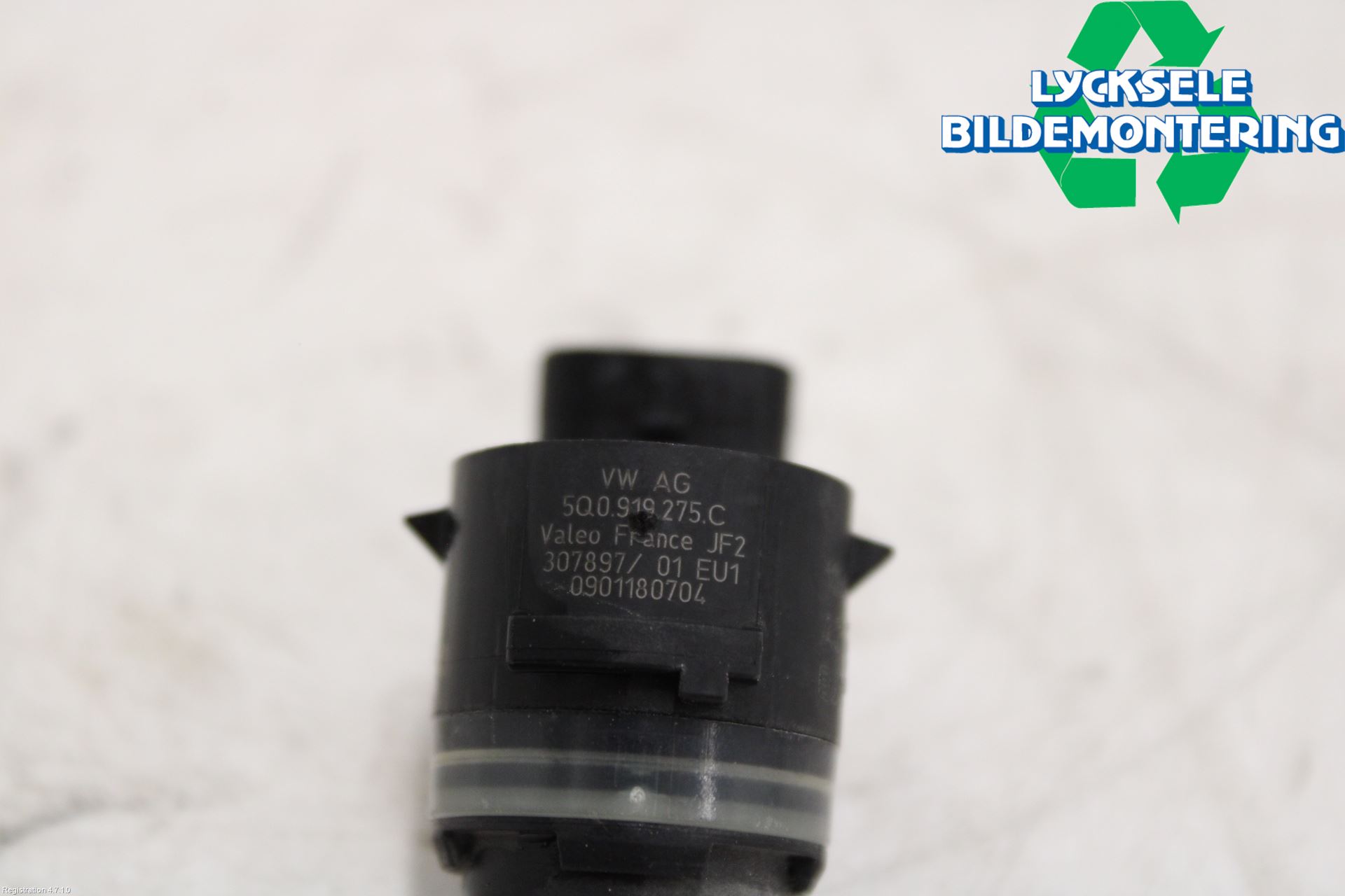 Volkswagen VW T-ROC 18- Parkeringshjälp Frontsensor