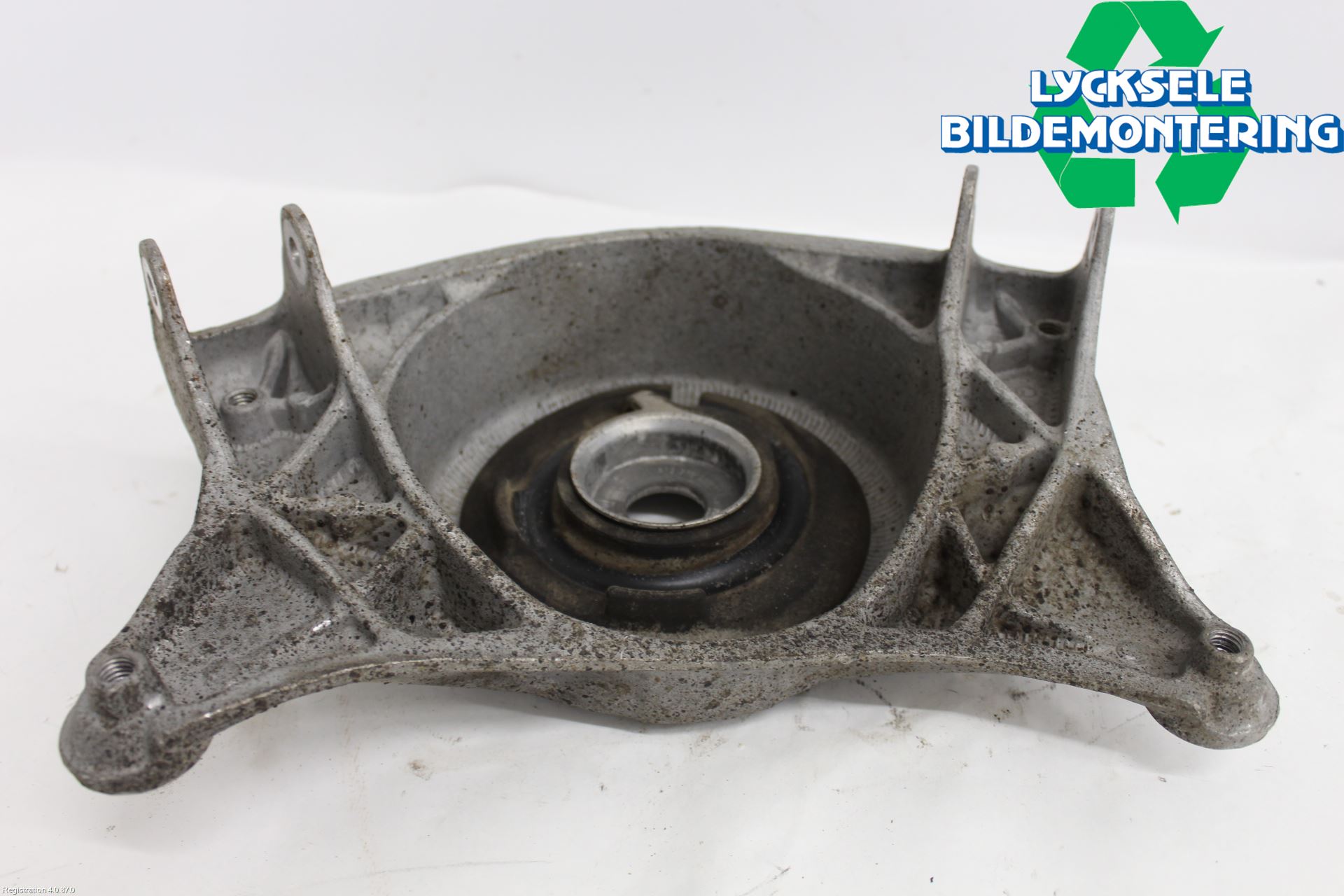 Audi A4/S4 08-11 Fjäderbenslager Fram