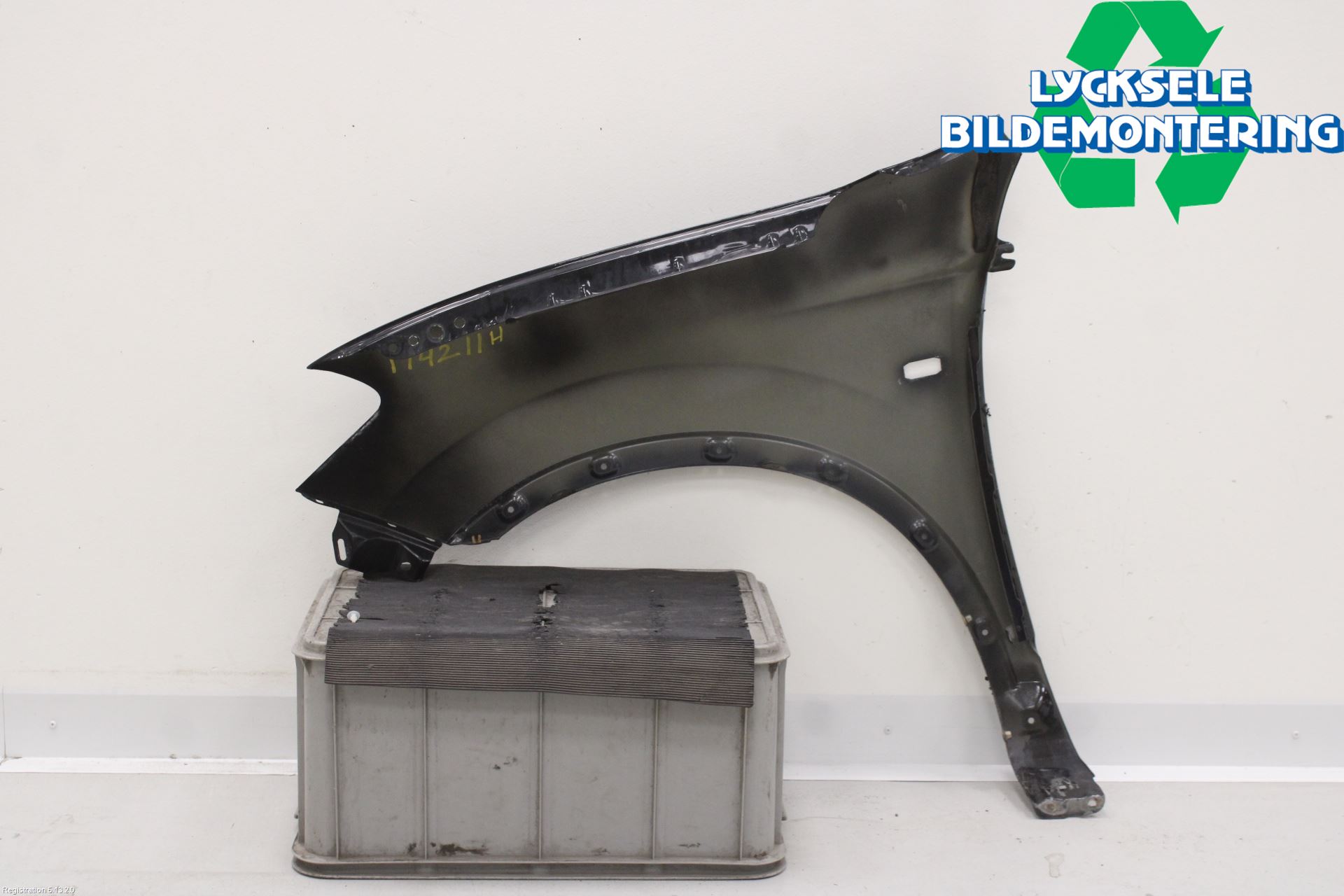Nissan QASHQAI+2  10-14 Skärm Fram Höger