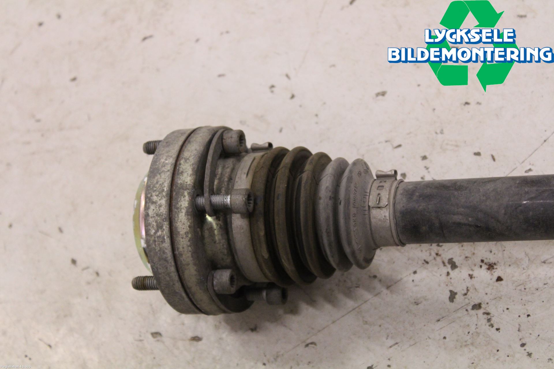 Audi A4/S4 08-11 Drivaxel Bak Höger