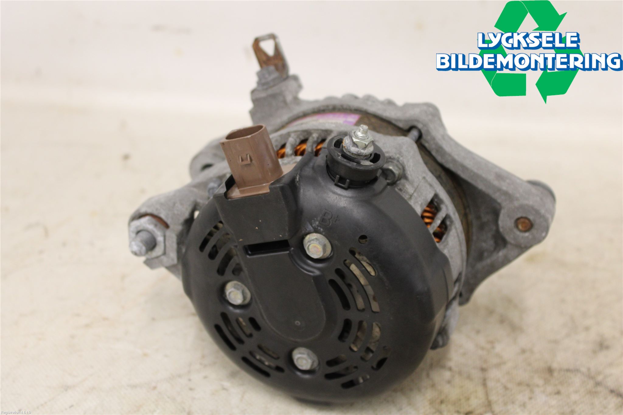 Toyota RAV4 13-18 Generator