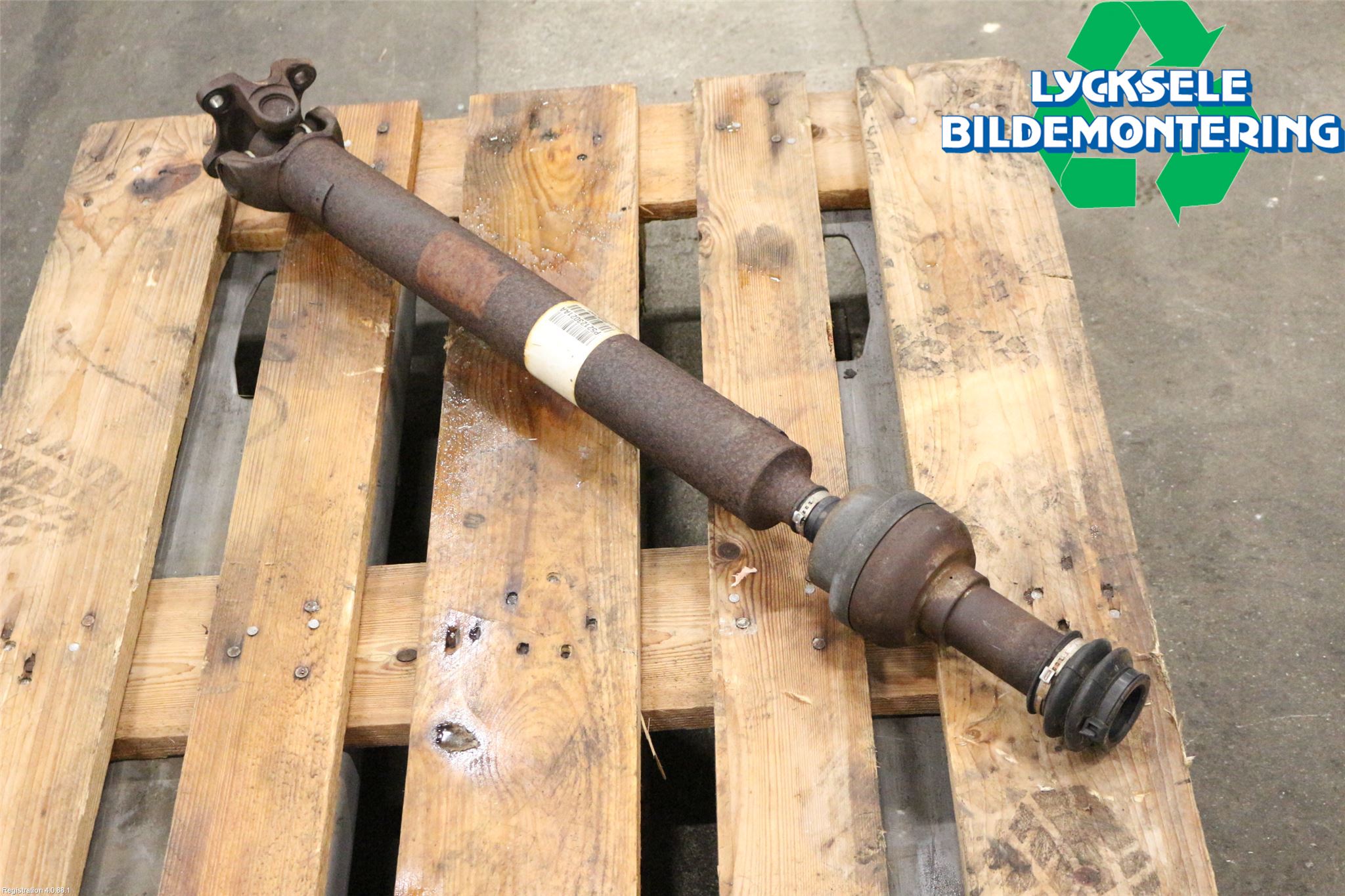 Dodge PICK UP RAM 81- Mellanaxel Främre 4Wd