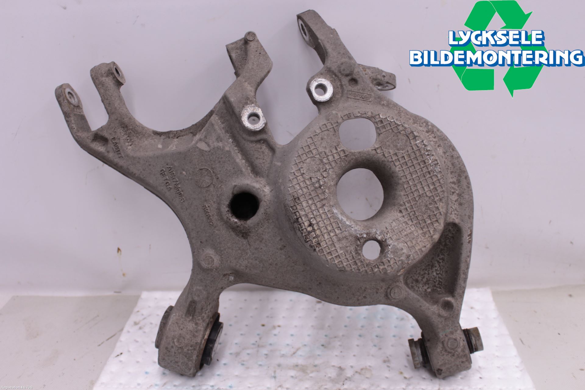 Ford MONDEO 15-22 Bärarm Bak Vänster