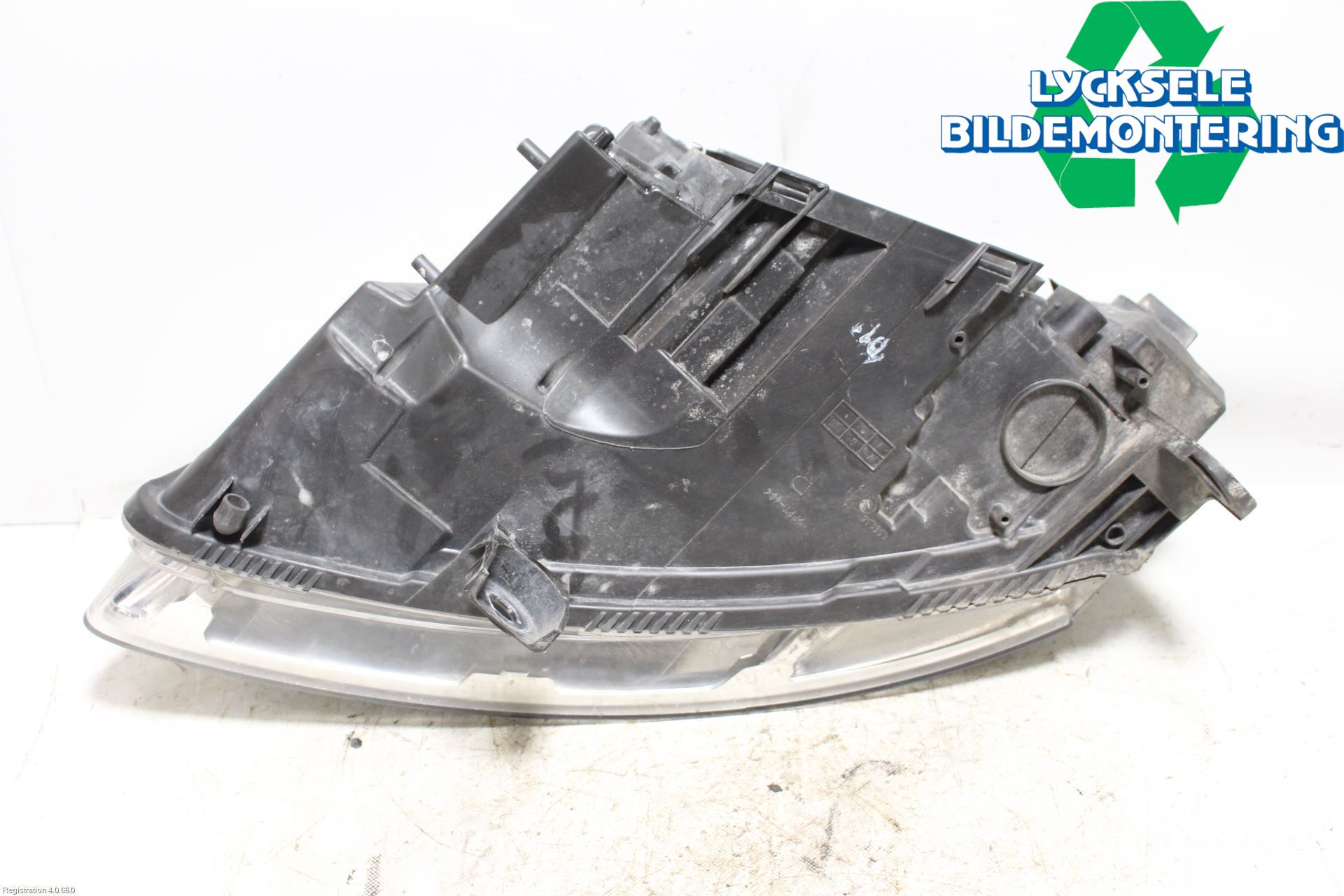 Audi A6/S6     05-11 Strålkastare Höger