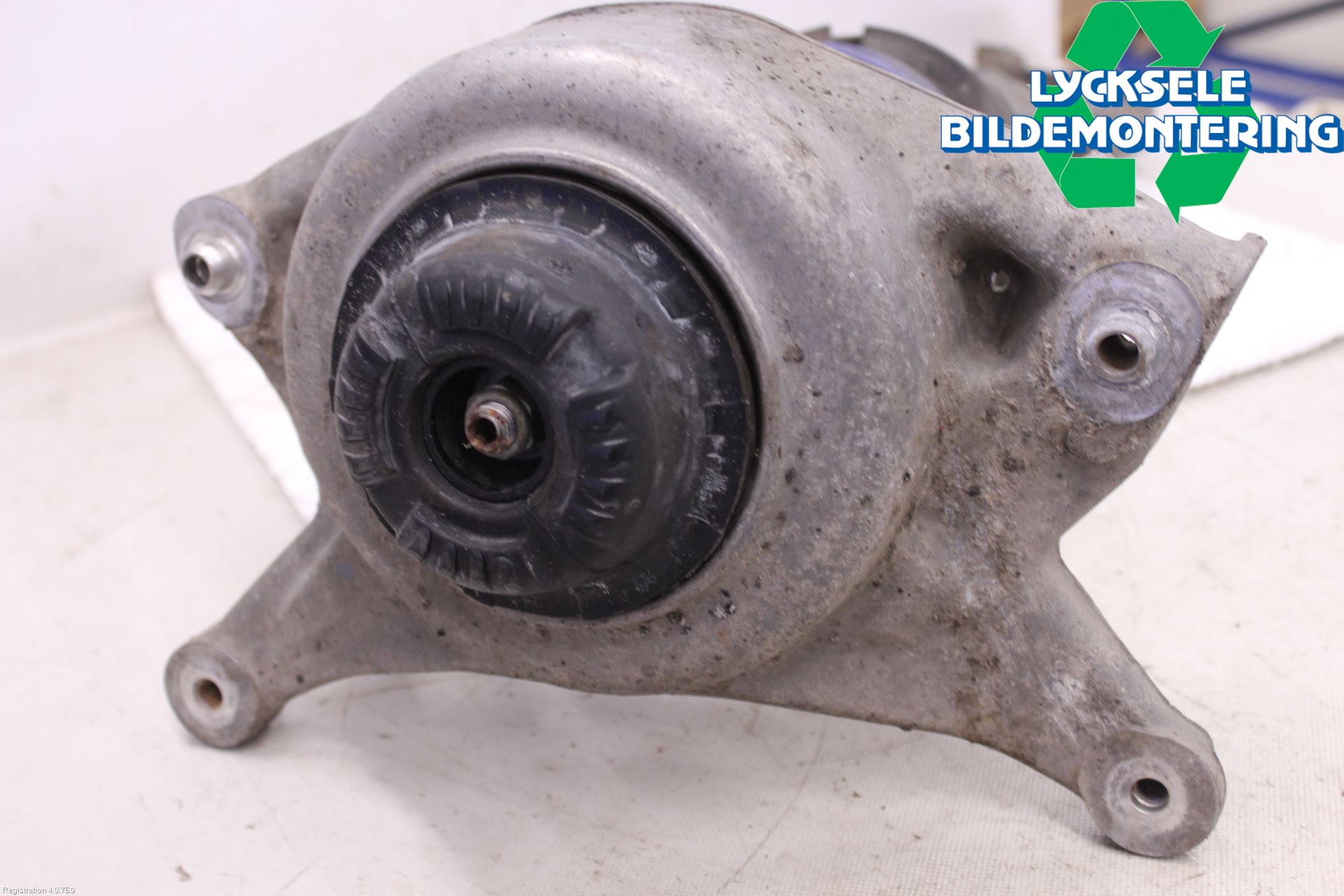 Audi A5 07-16 Fjäderben Fram Vänster