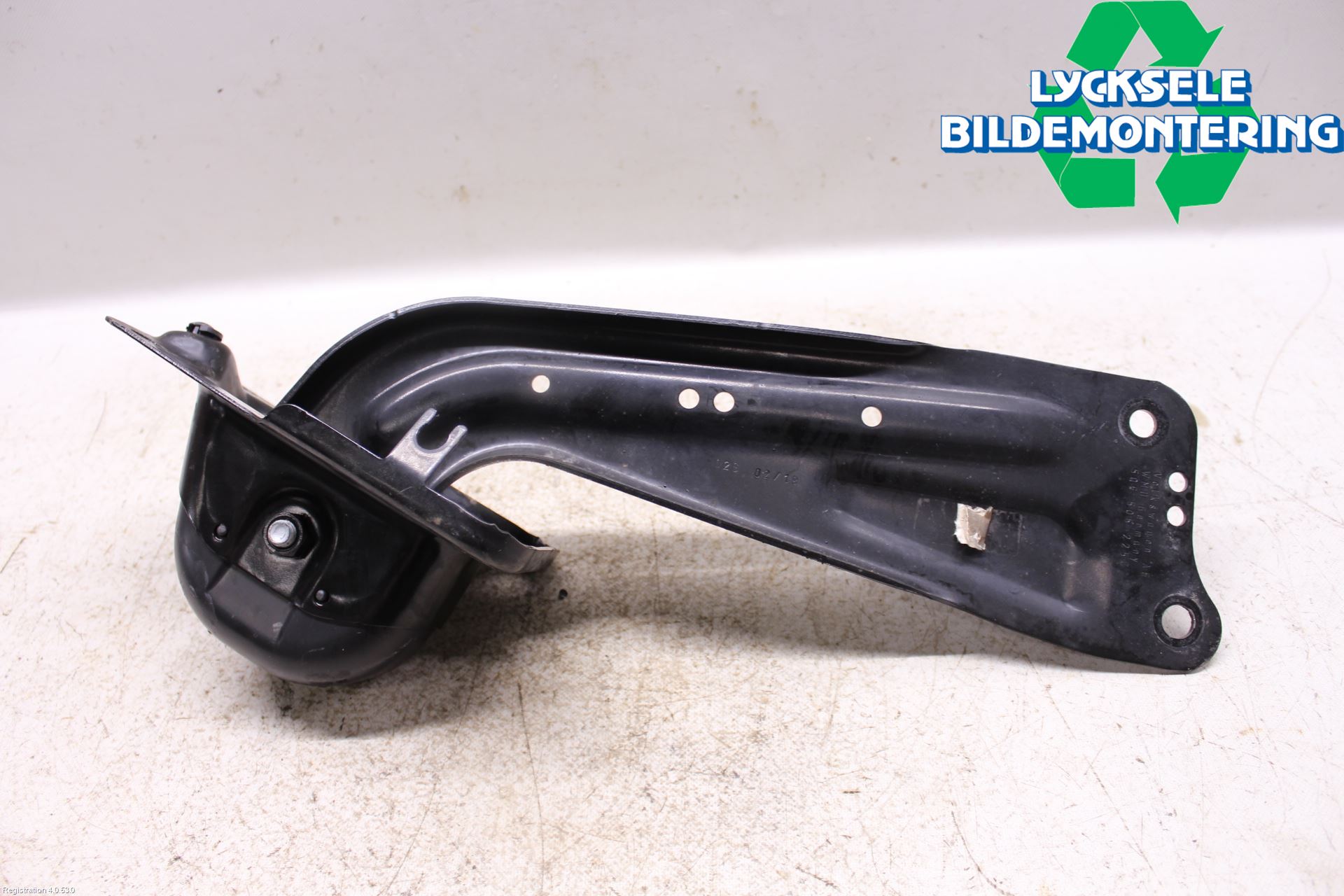 Volkswagen VW TIGUAN 16-24 Bärarm Bak Vänster