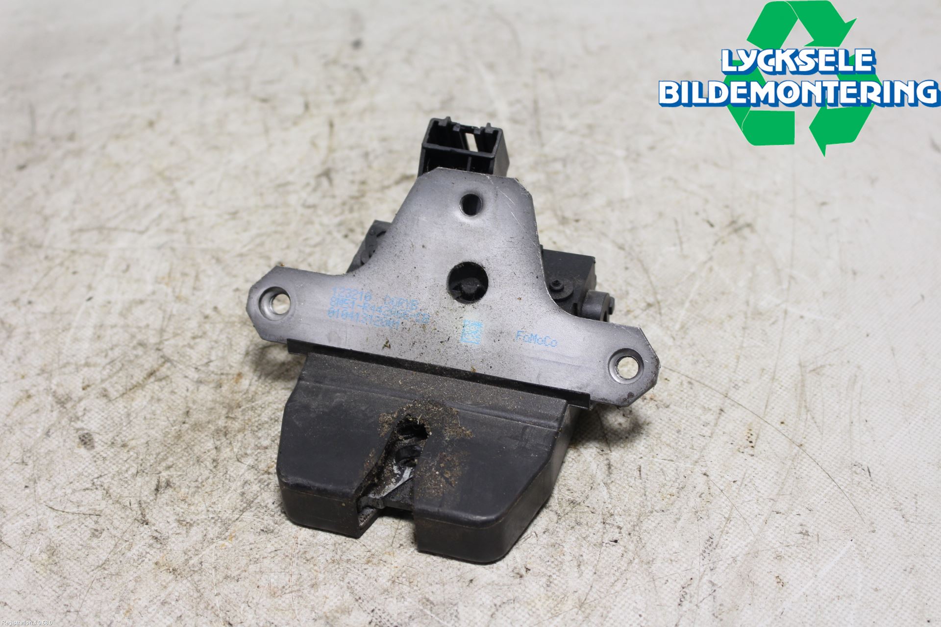 Ford FOCUS 08-11 Låskista Baklucka