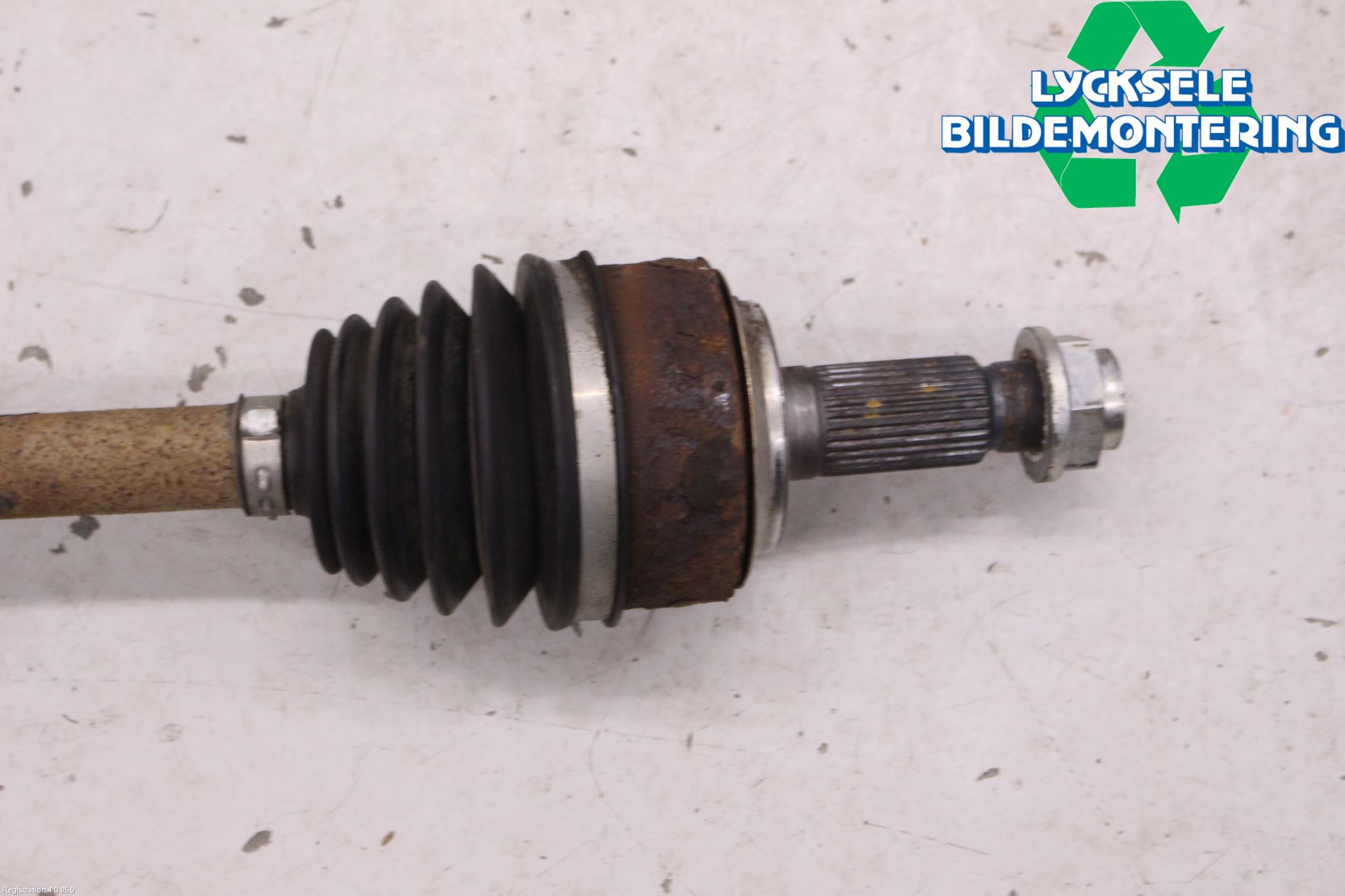 Honda CR-V 07-12 Drivaxel Fram Vänster