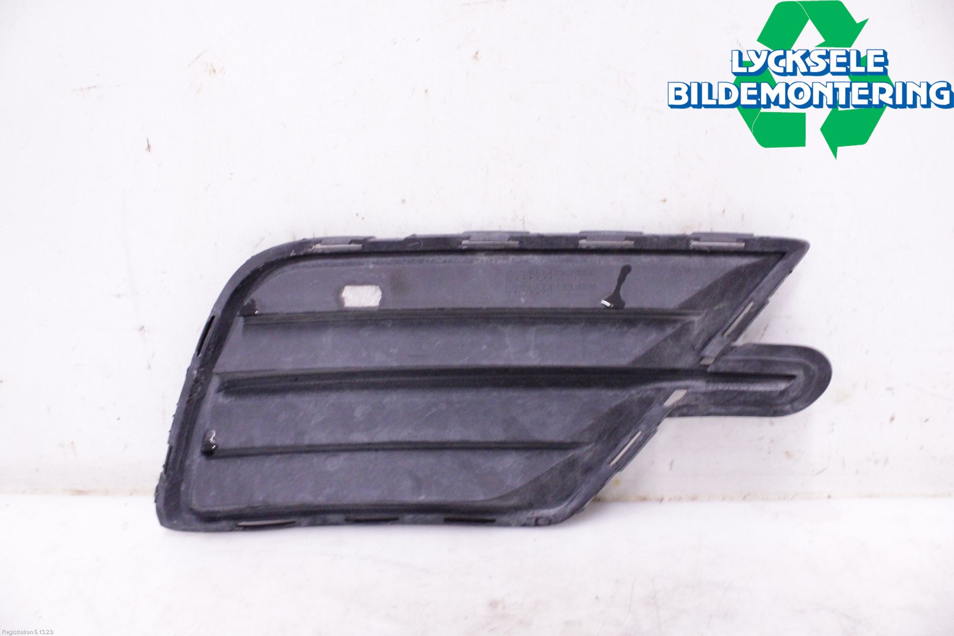 Volkswagen VW CADDY 16-20 Grilldel Vänster