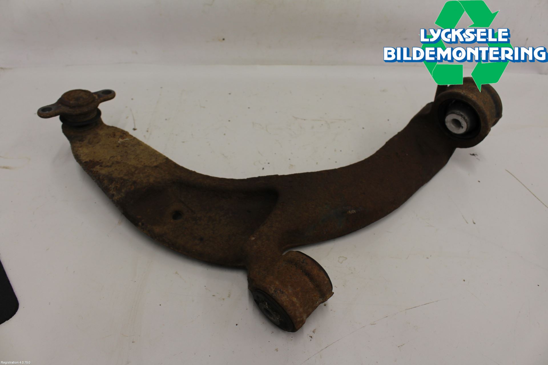 Volkswagen VW TRANSP/CARAVELLE (T6) 16-22 Bärarm Fram Undre Hö