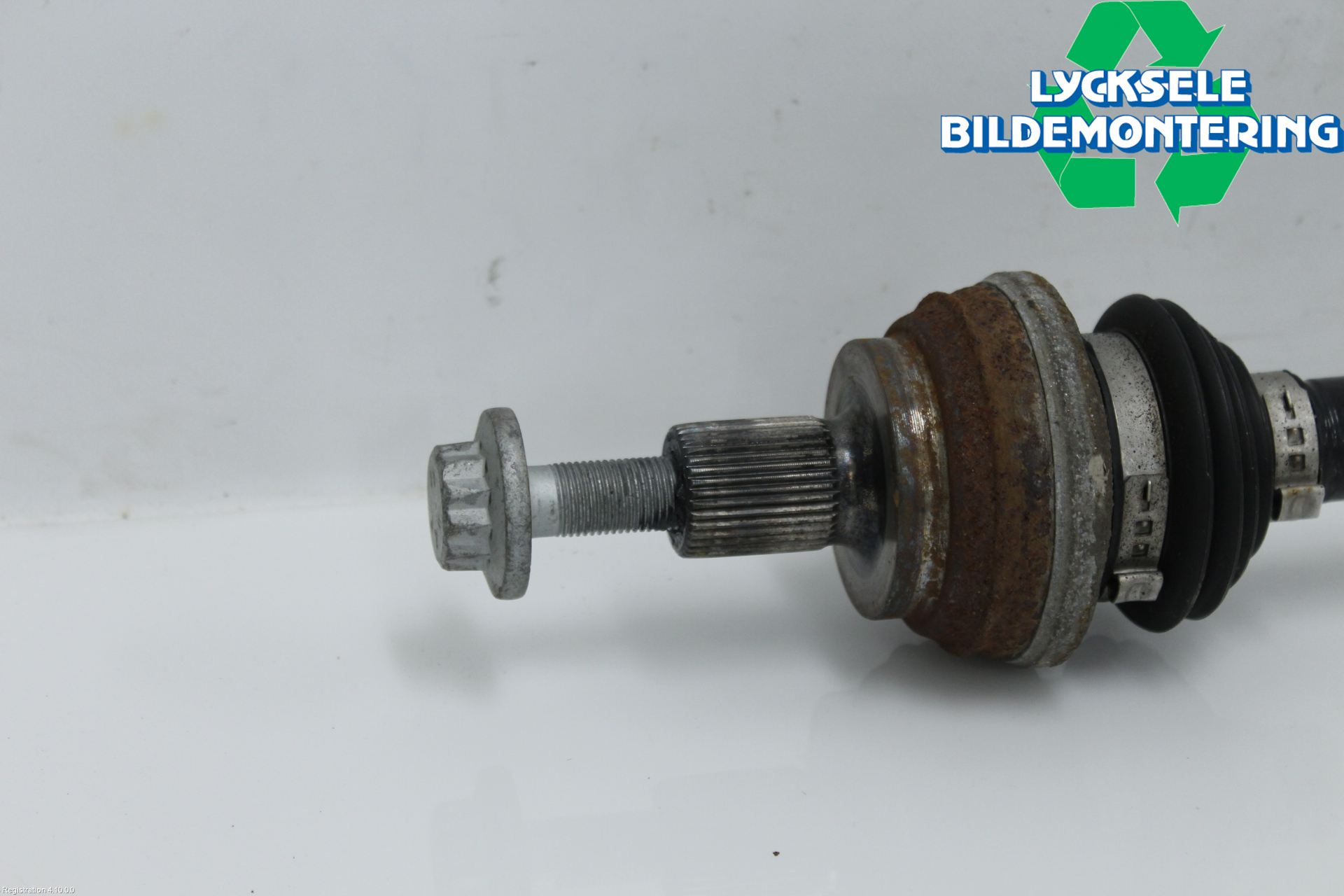 Volkswagen VW T-ROC 18- Drivaxel Bak Höger