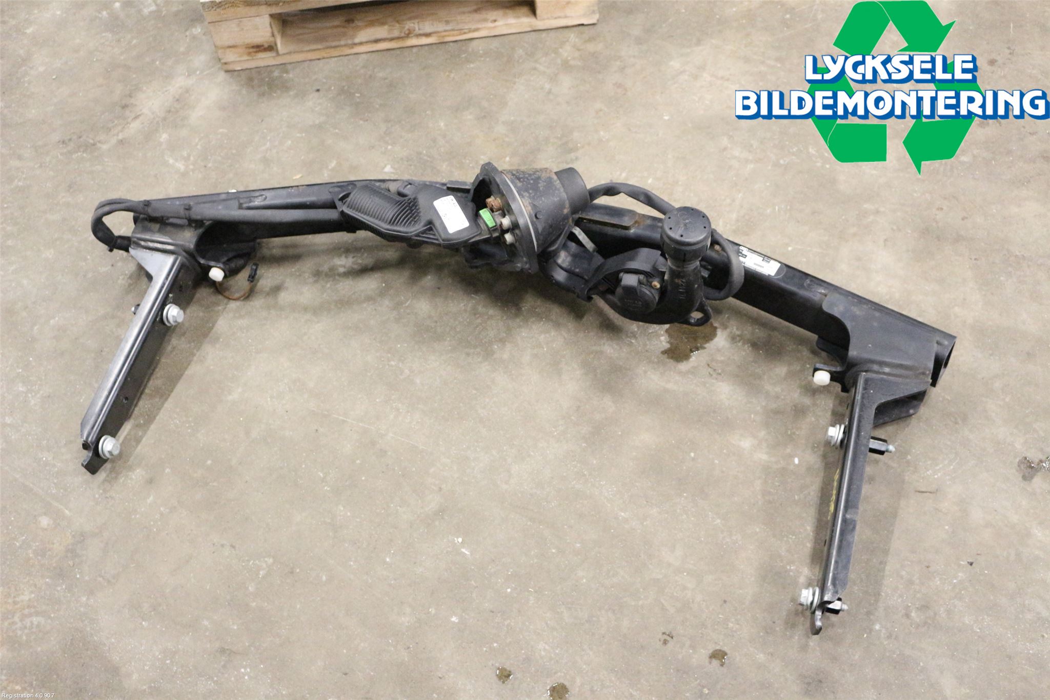 Audi A4 ALLROAD 17- Dragkrok