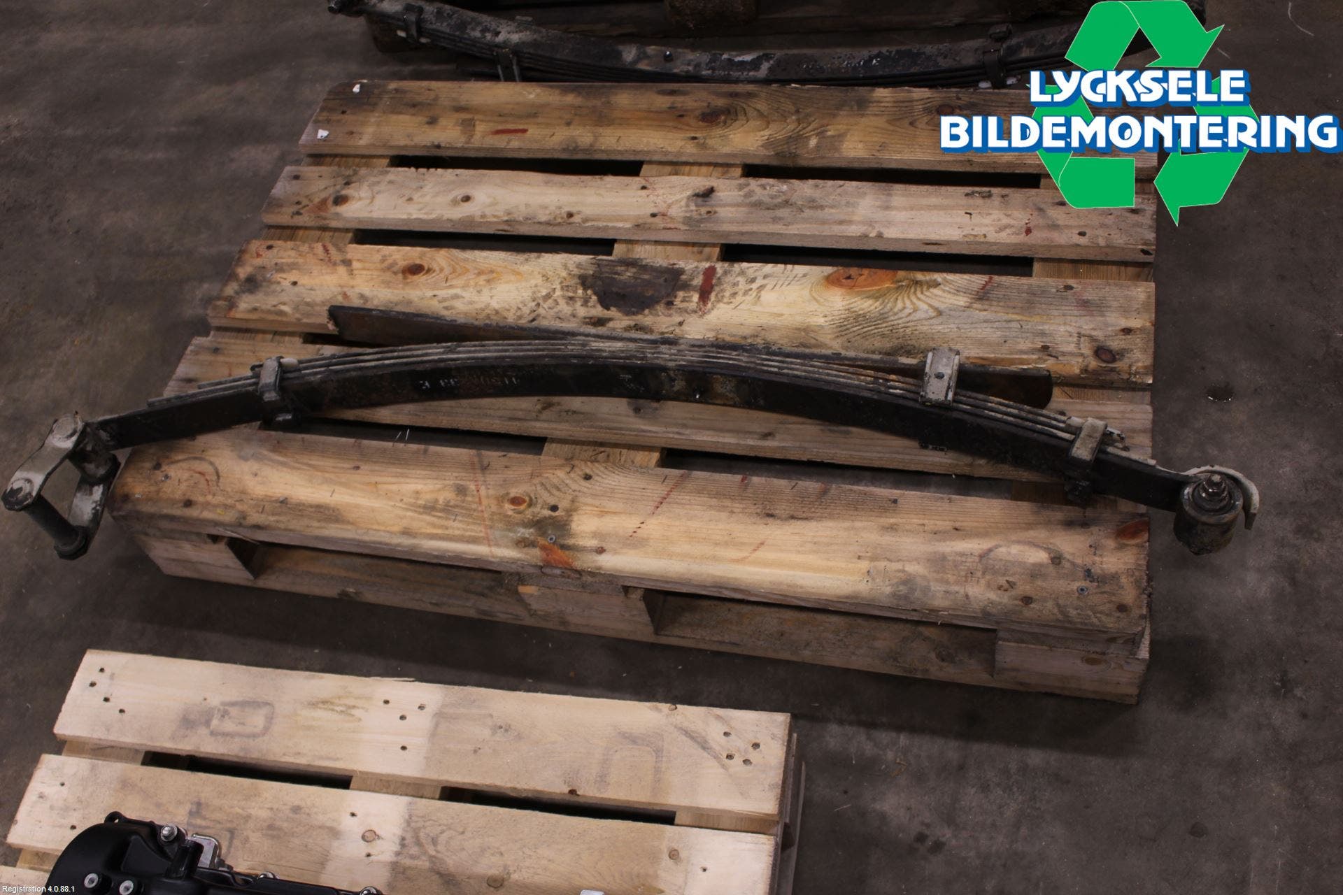 Mitsubishi L200 16-23 Fjäder Bak Blad