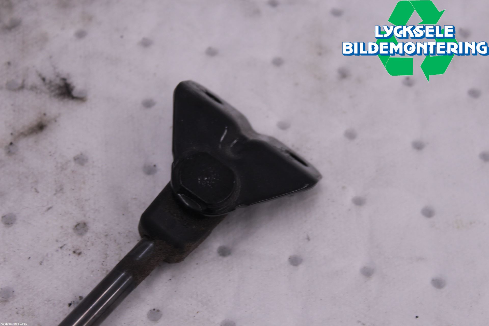 Volkswagen VW POLO 10-17 Gasfjäder Baklucka