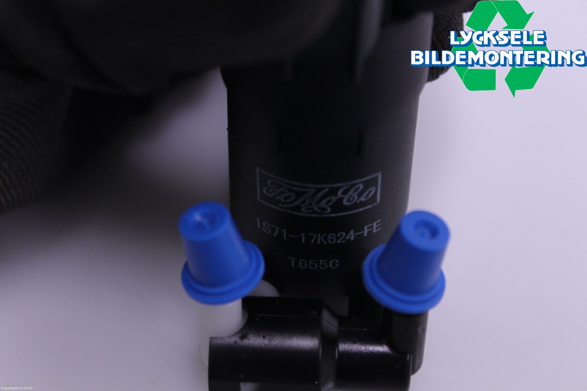 Ford KUGA 08-12 Spolarpump Vindruta