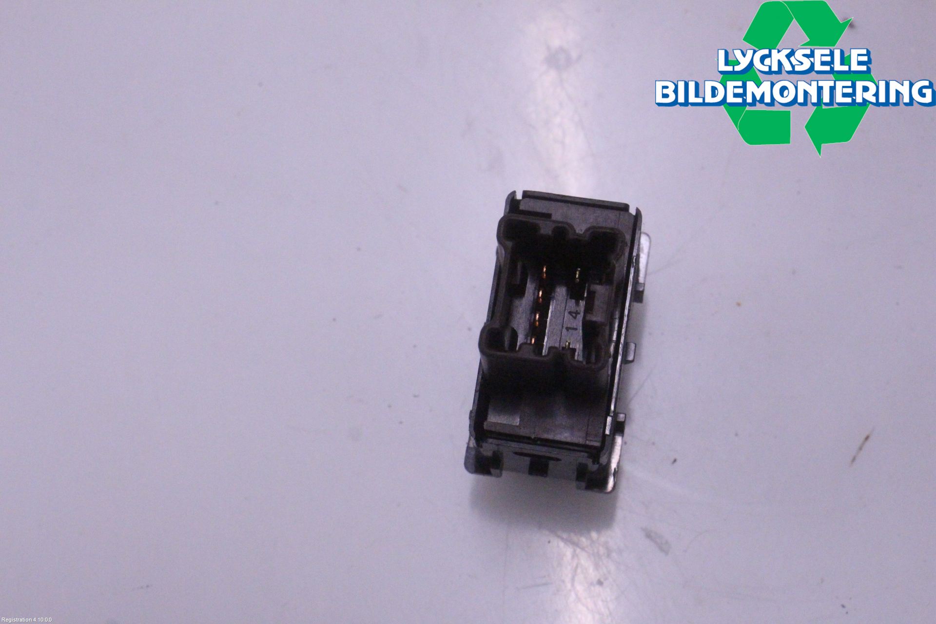 Nissan NAVARA 05-16 Strömställare Stolvärme