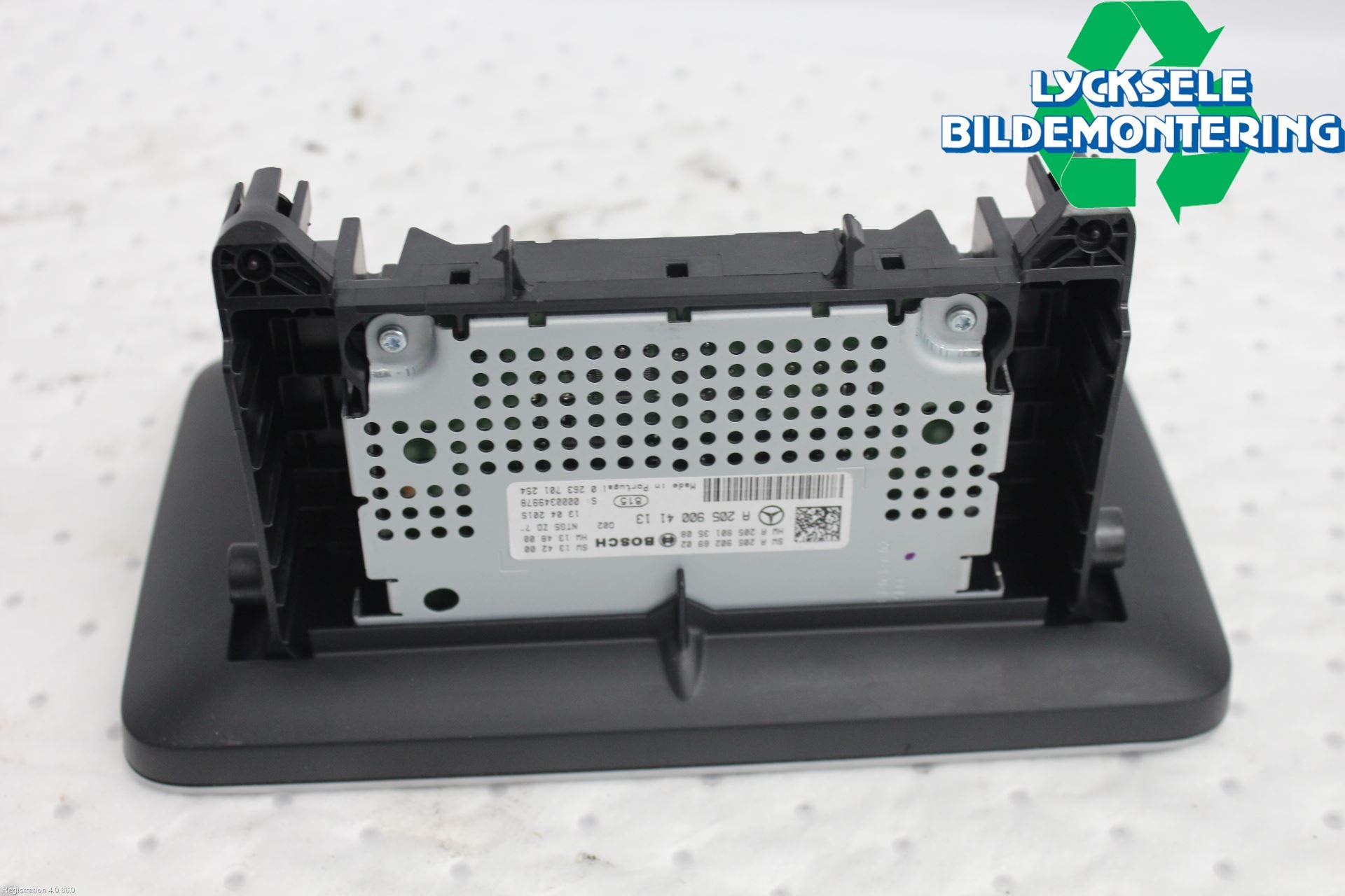 Mercedes-Benz MB C-KLASS (W205) 14-21 Bildskärm