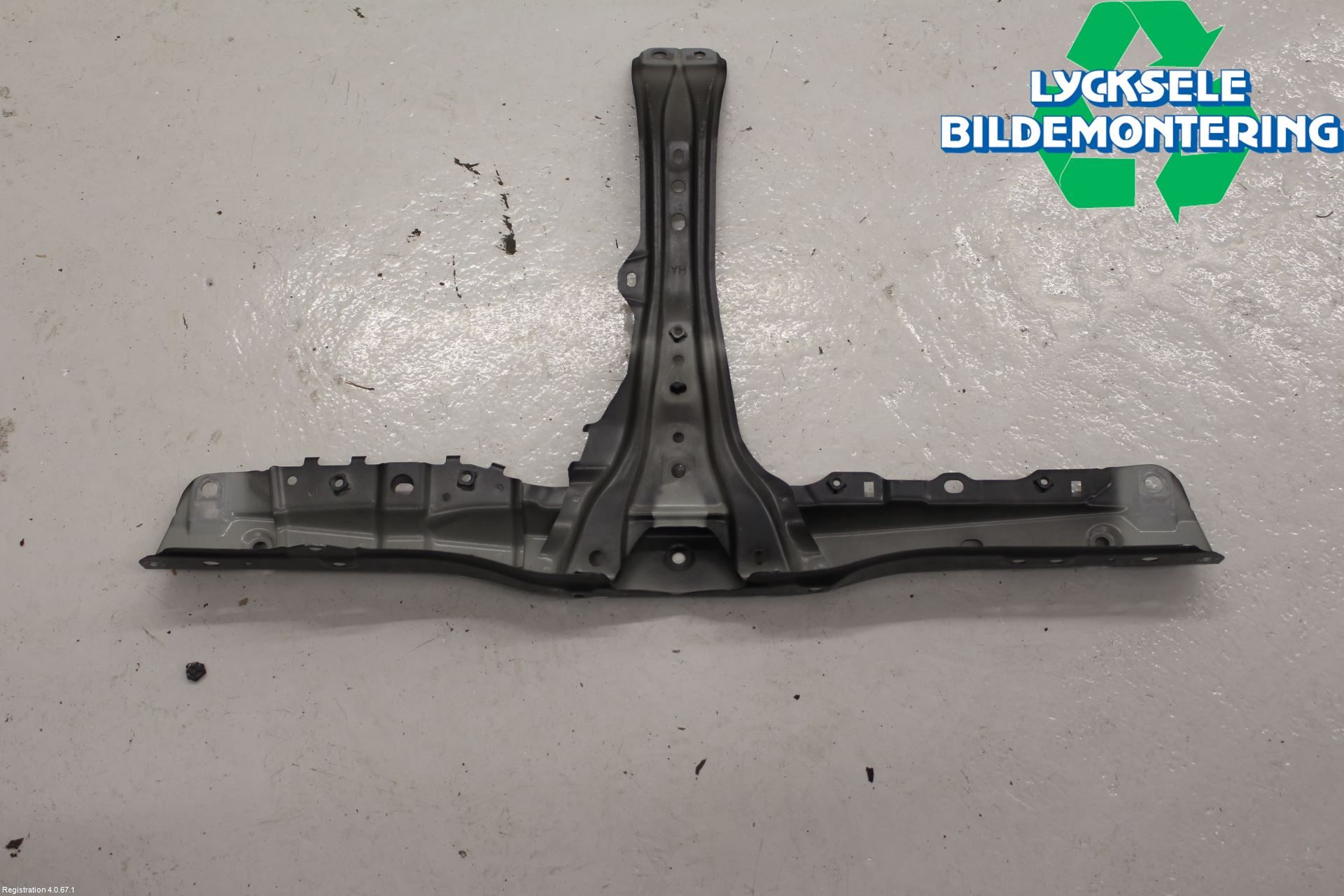 Subaru OUTBACK 15-20 Front Huvlåsplåt-Balk