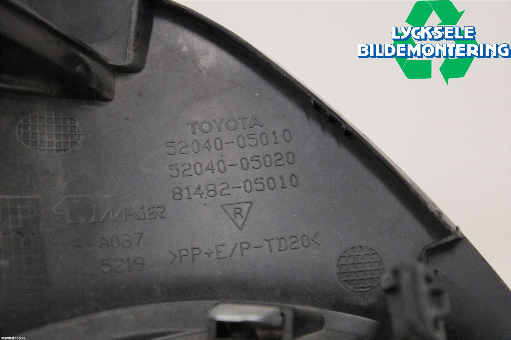 Toyota AVENSIS 09-15 Dimljussarg Fram