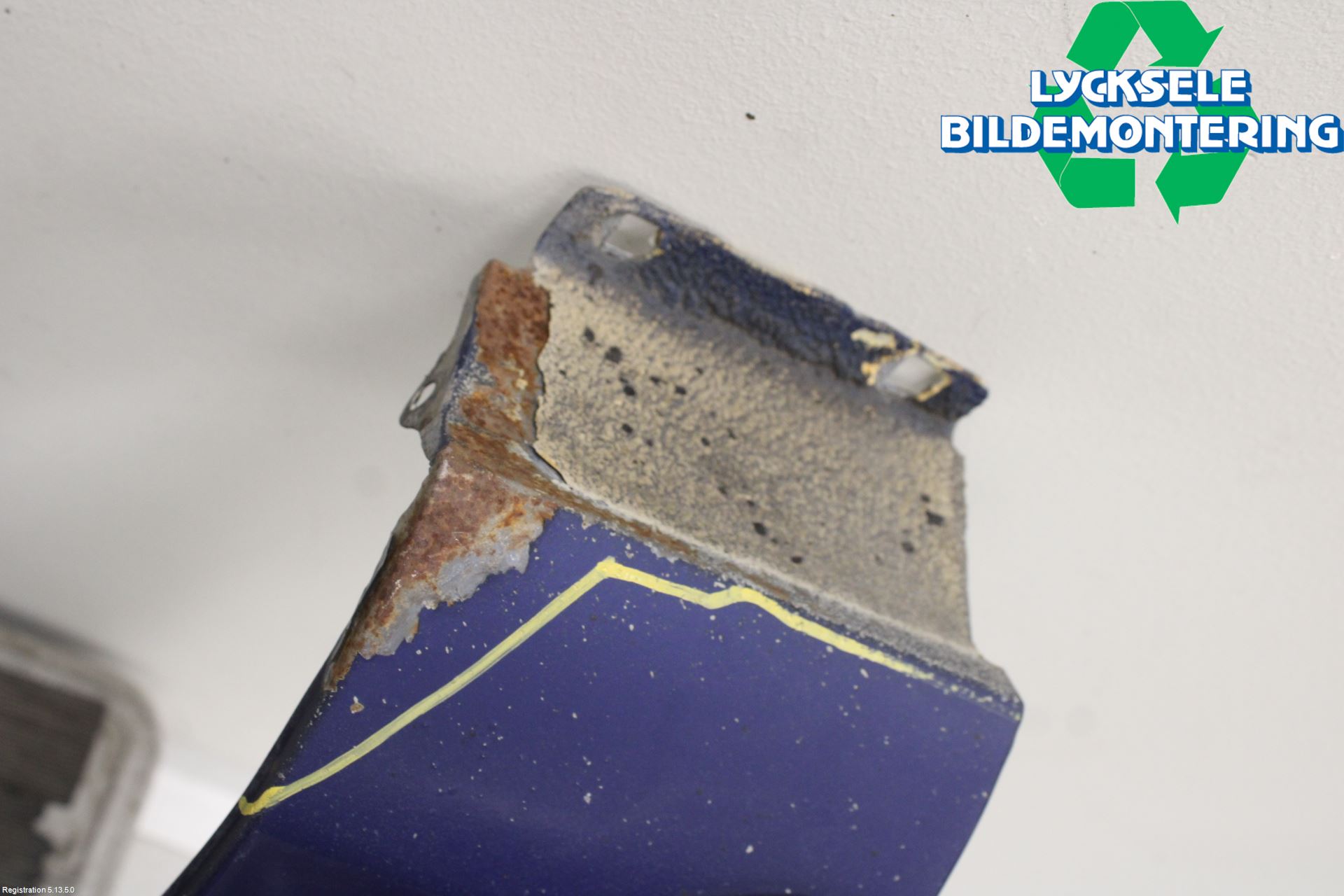 Ford FIESTA 13-17 Skärm Fram Höger