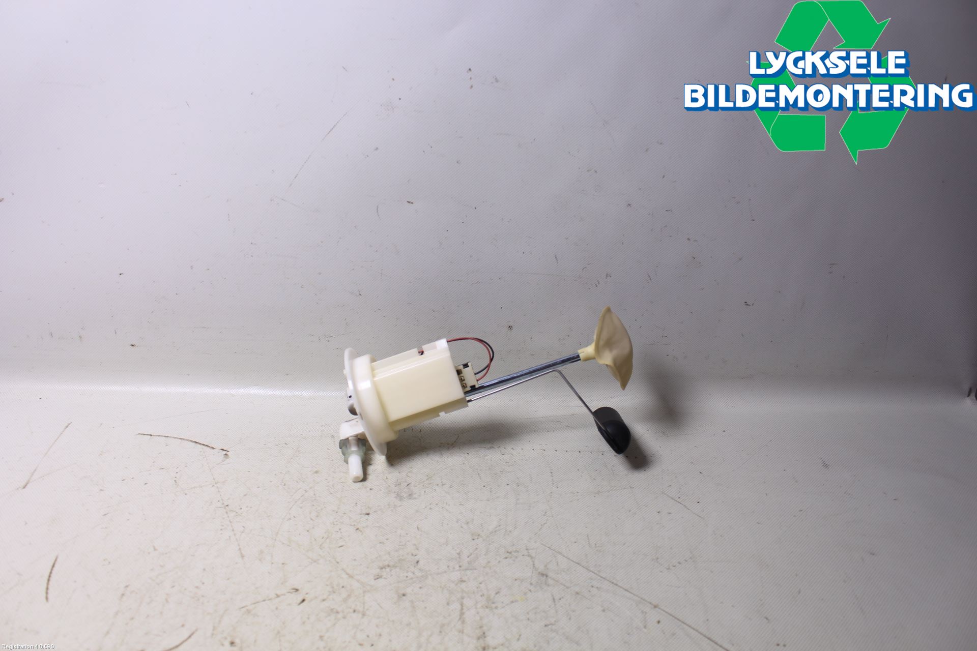 Subaru LEGACY    04-06 Givare Tank