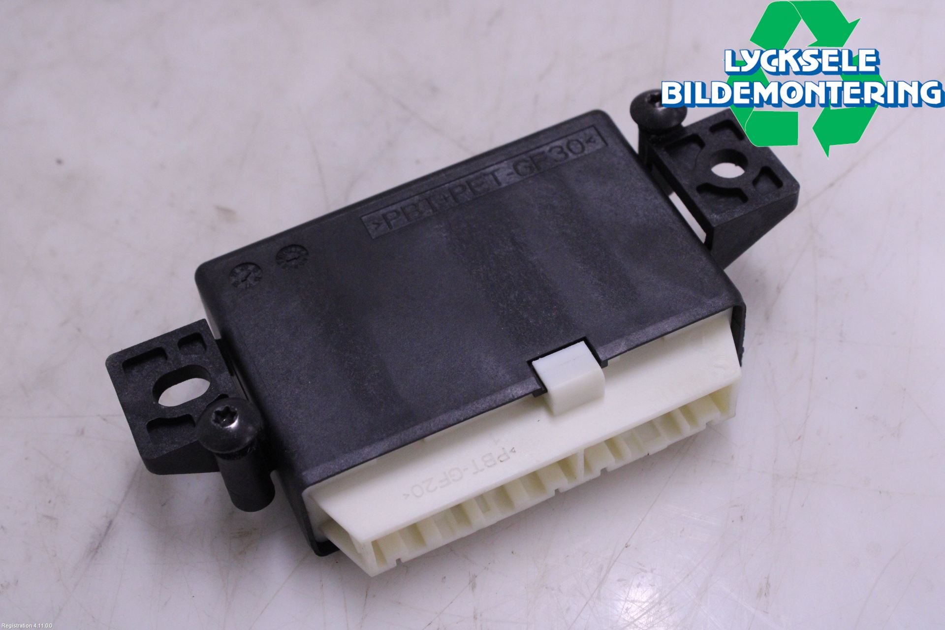 Renault CLIO IV 16-19 Styrenhet Parkeringshjälp