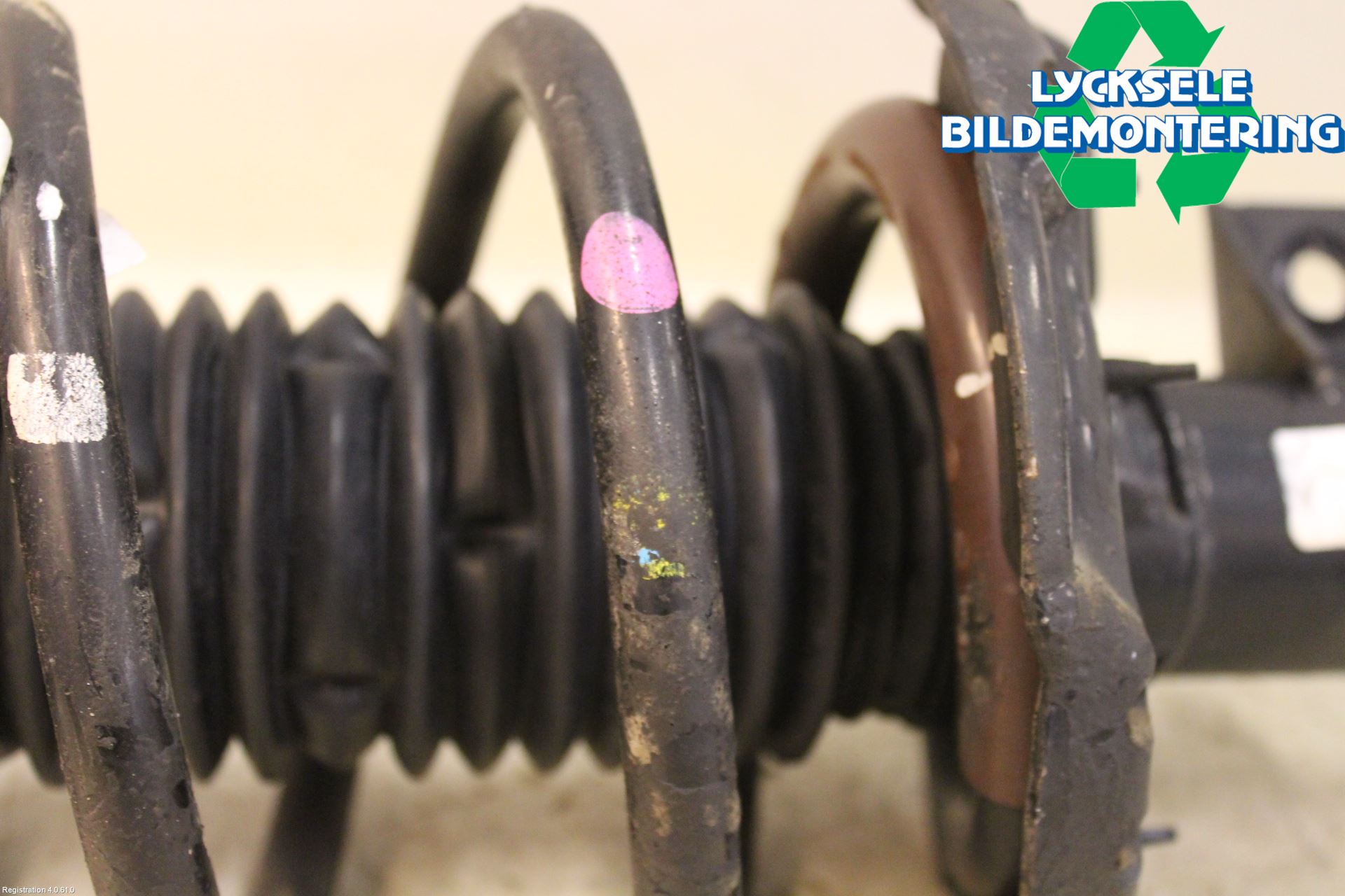 Kia OPTIMA 16-20 Fjäderben Fram Vänster