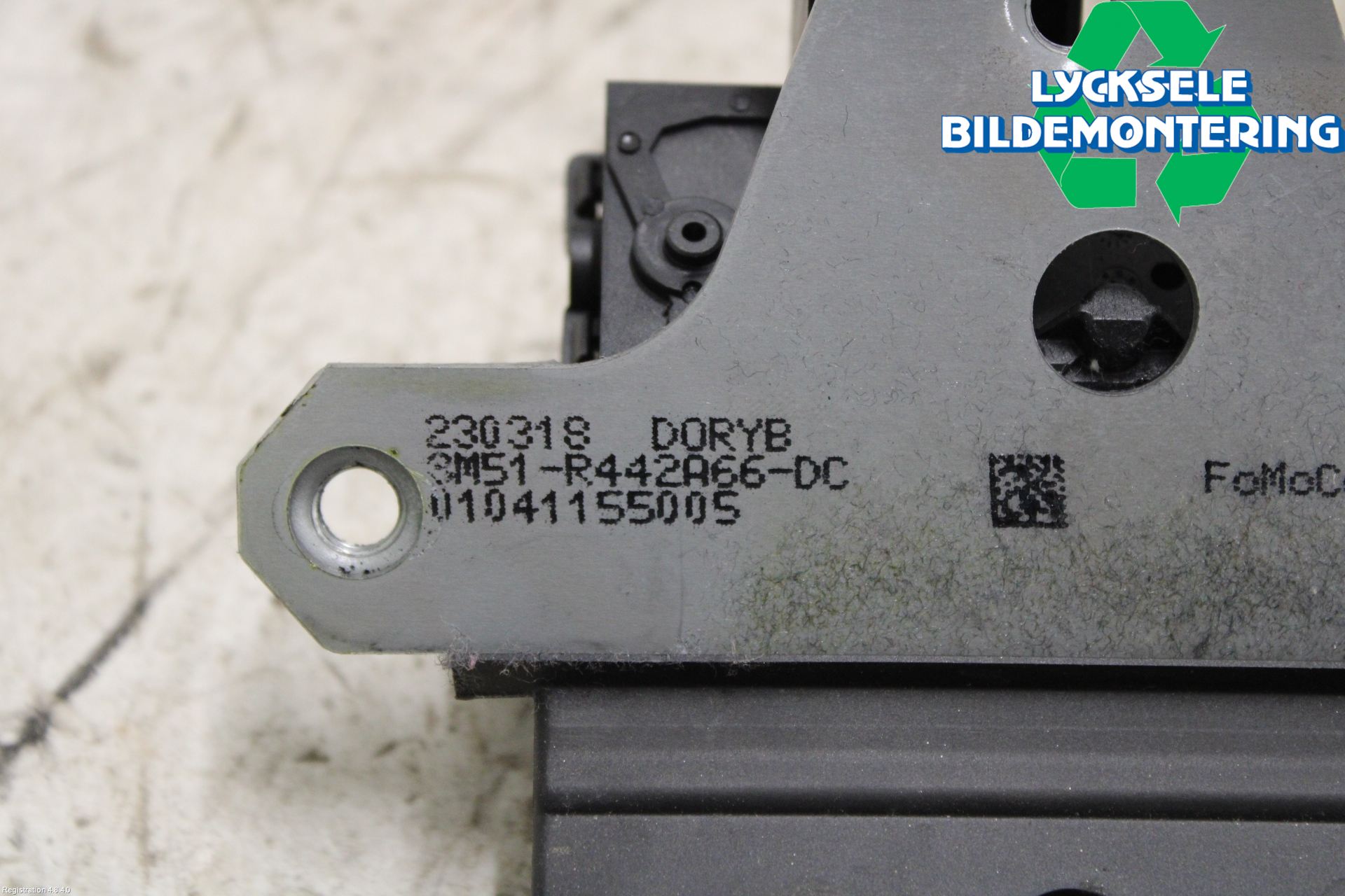 Ford FOCUS 15-18 Låskista Baklucka