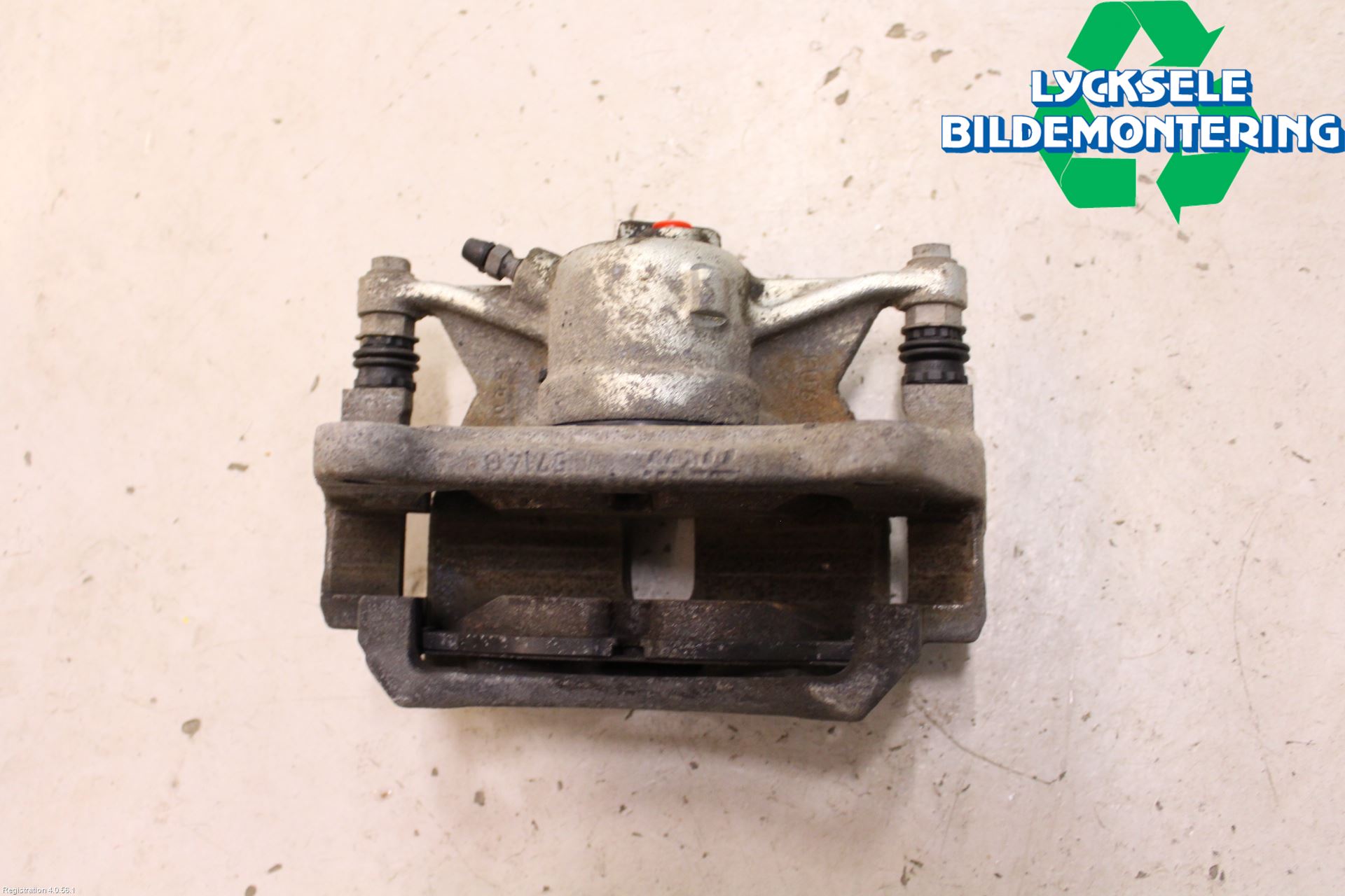 Volkswagen VW PASSAT 15-19 Bromsok Fram Vänster